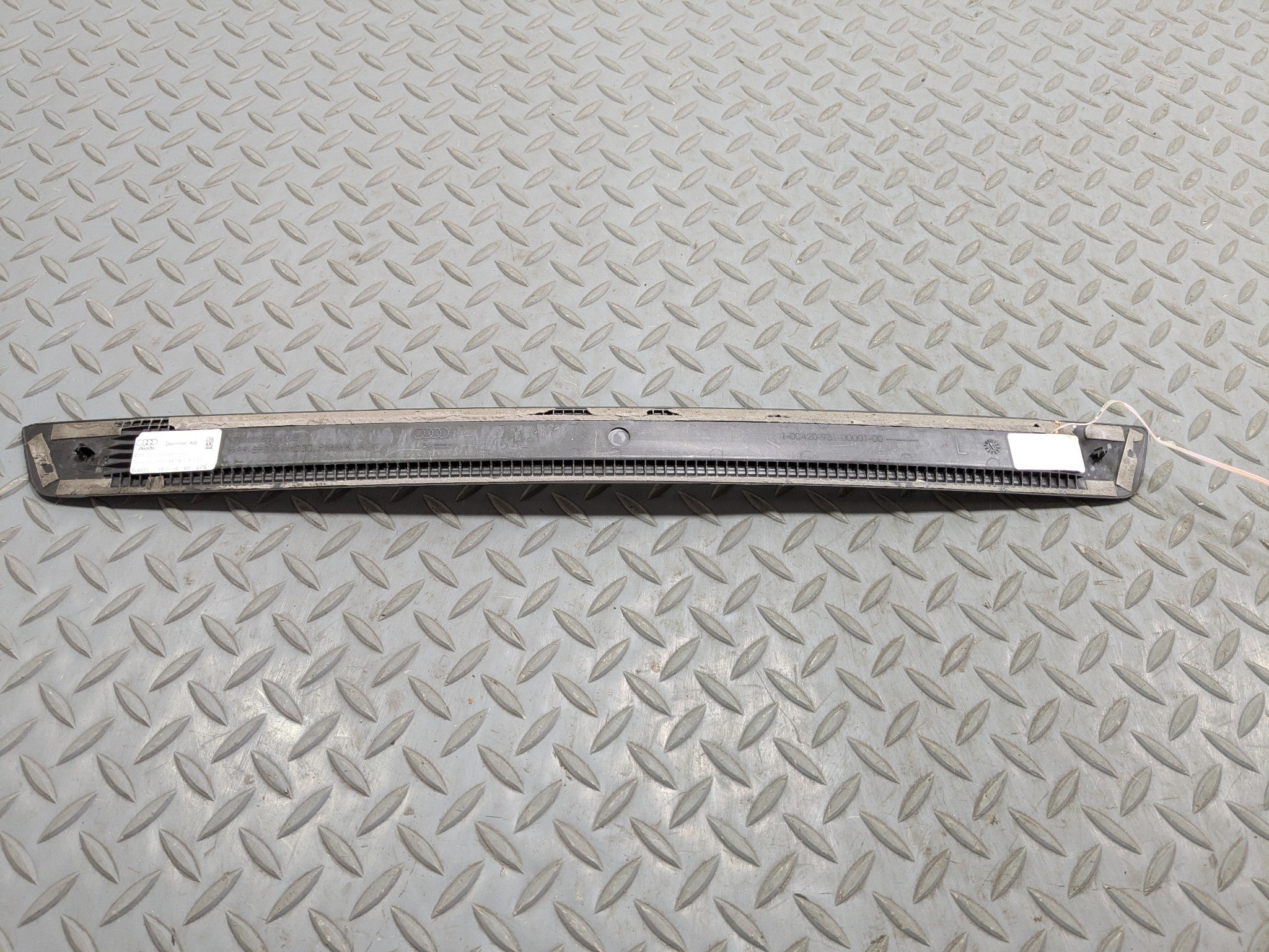 2017 - 2022 OEM AUDI S4 FRONT LEFT DRIVER SIDE DOOR SILL SCUFF PLATE TRIM