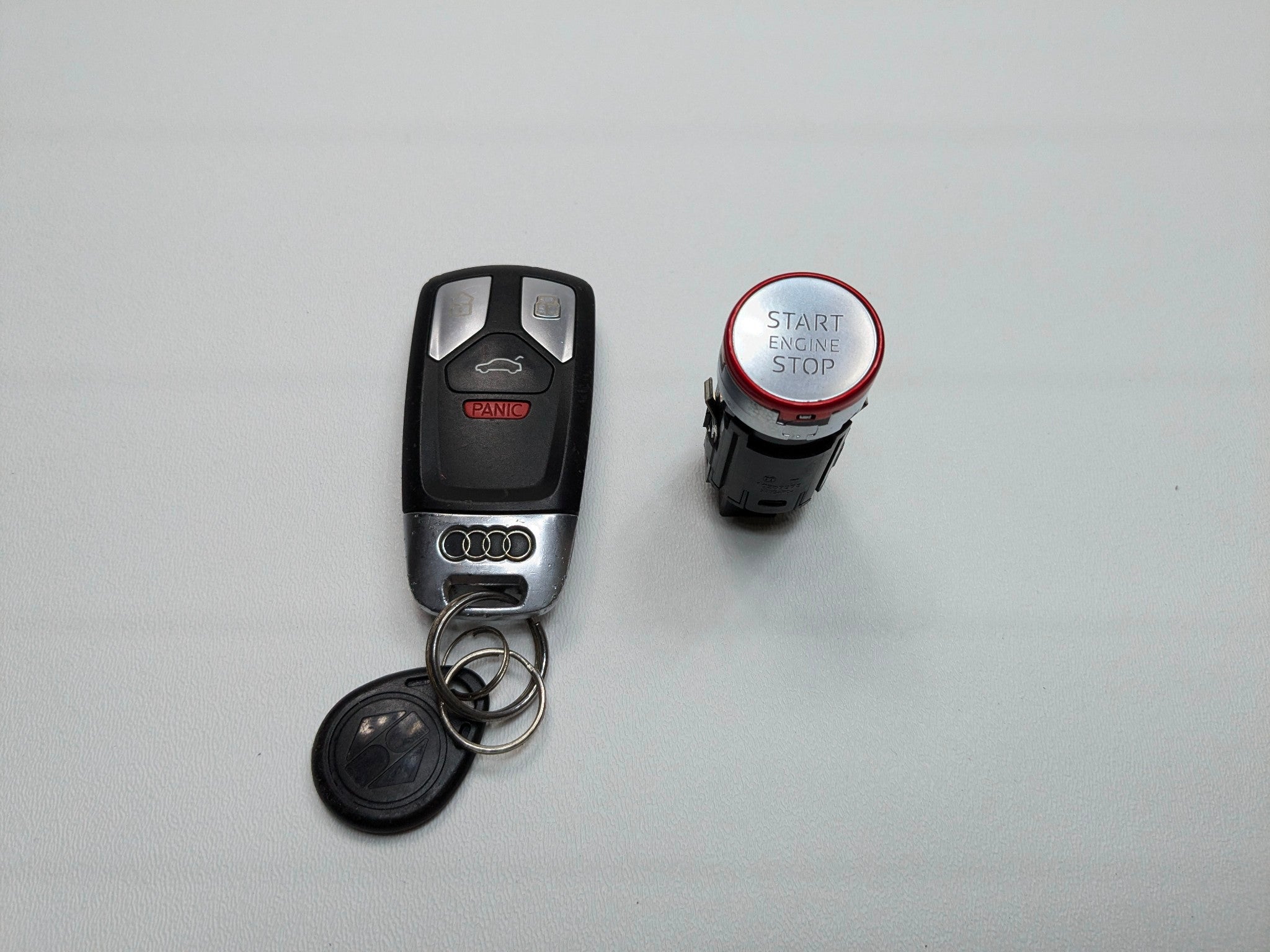 2017 - 2022 OEM AUDI S4 PUSH BUTTON START AND STOP IGNITION SWITCH WITH KEY