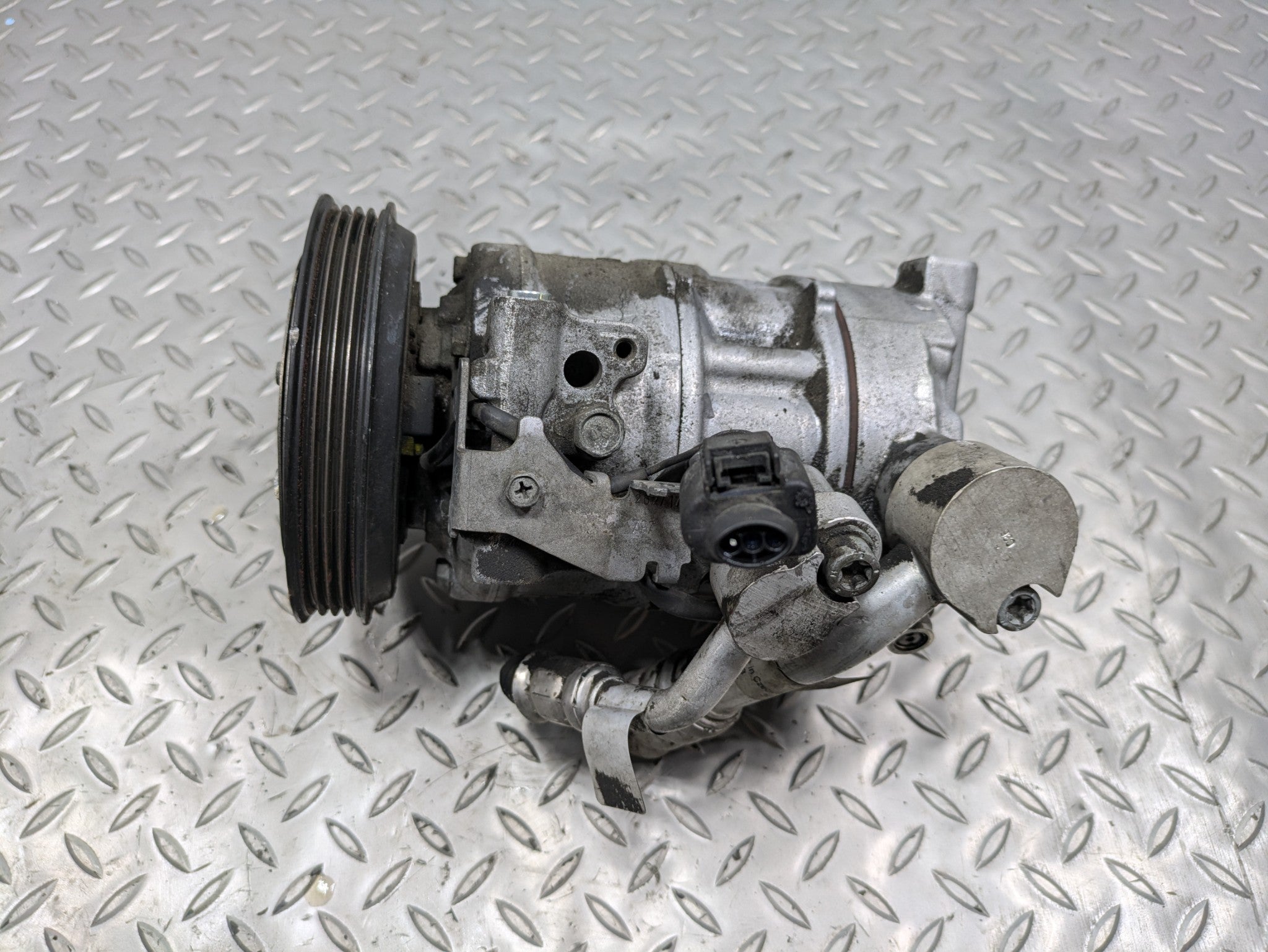 2017 - 2022 OEM AUDI S4 AC AIR CONDITIONING COMPRESSOR ASSEMBLY