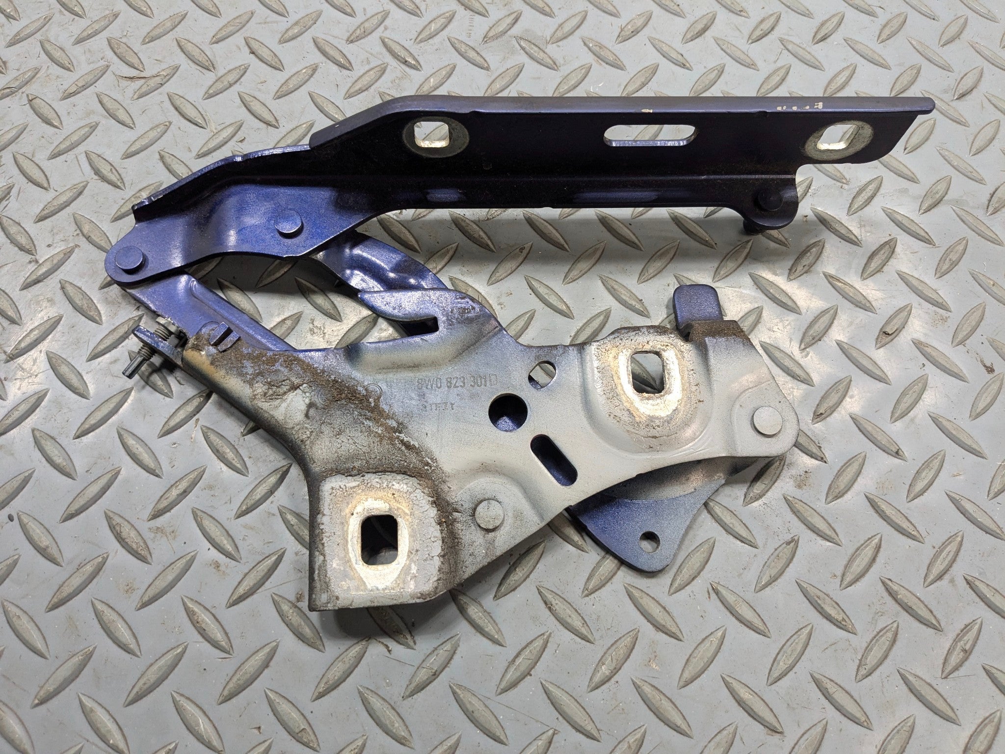 2017 - 2022 OEM AUDI S4 FRONT LEFT DRIVER SIDE HOOD HINGE SUPPORT BRACKET