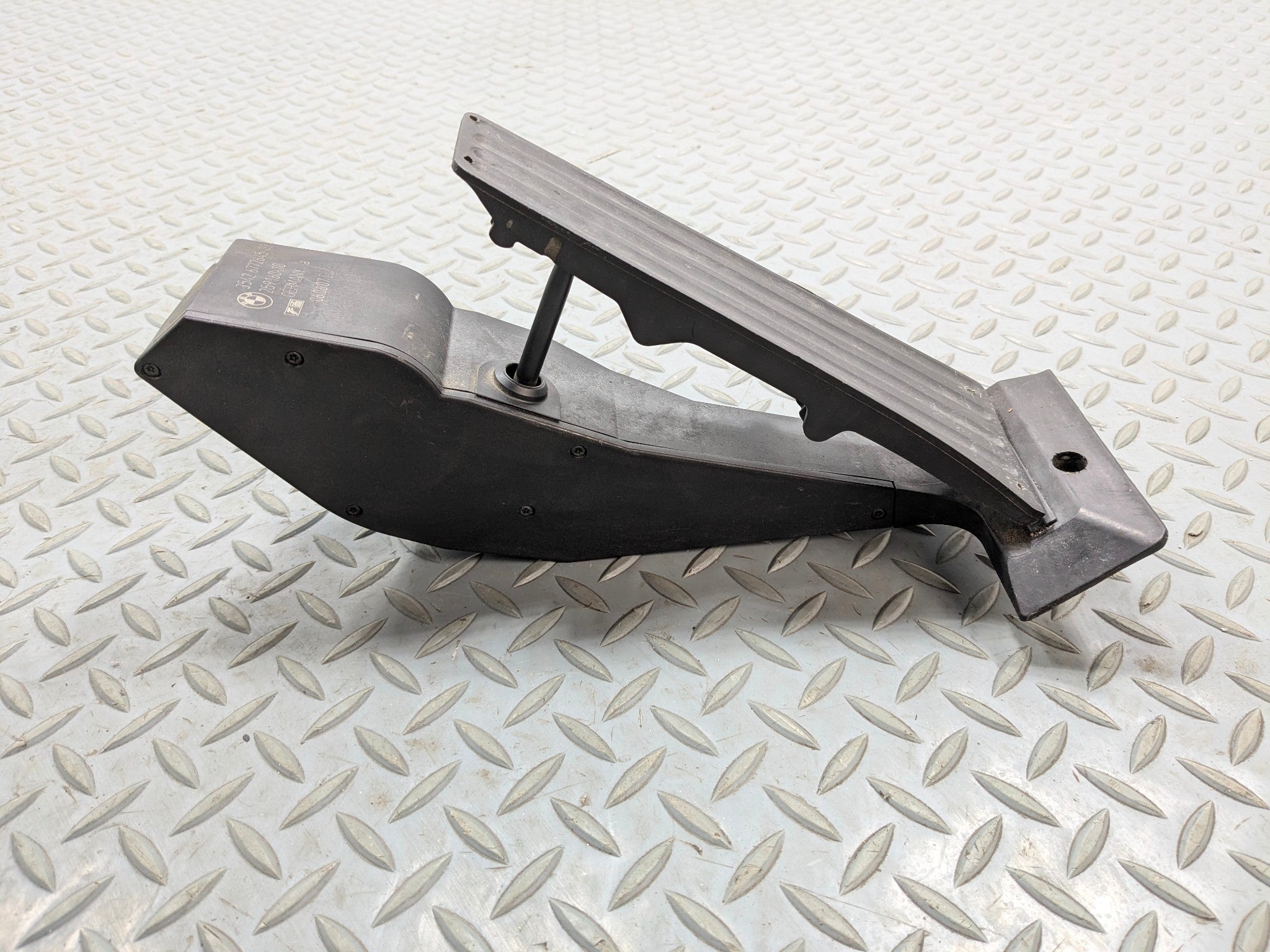 06 - 08 OEM BMW 328I GAS ACCELERATOR THROTTLE FOOT PEDAL SENSOR ASSEMBLY BLACK