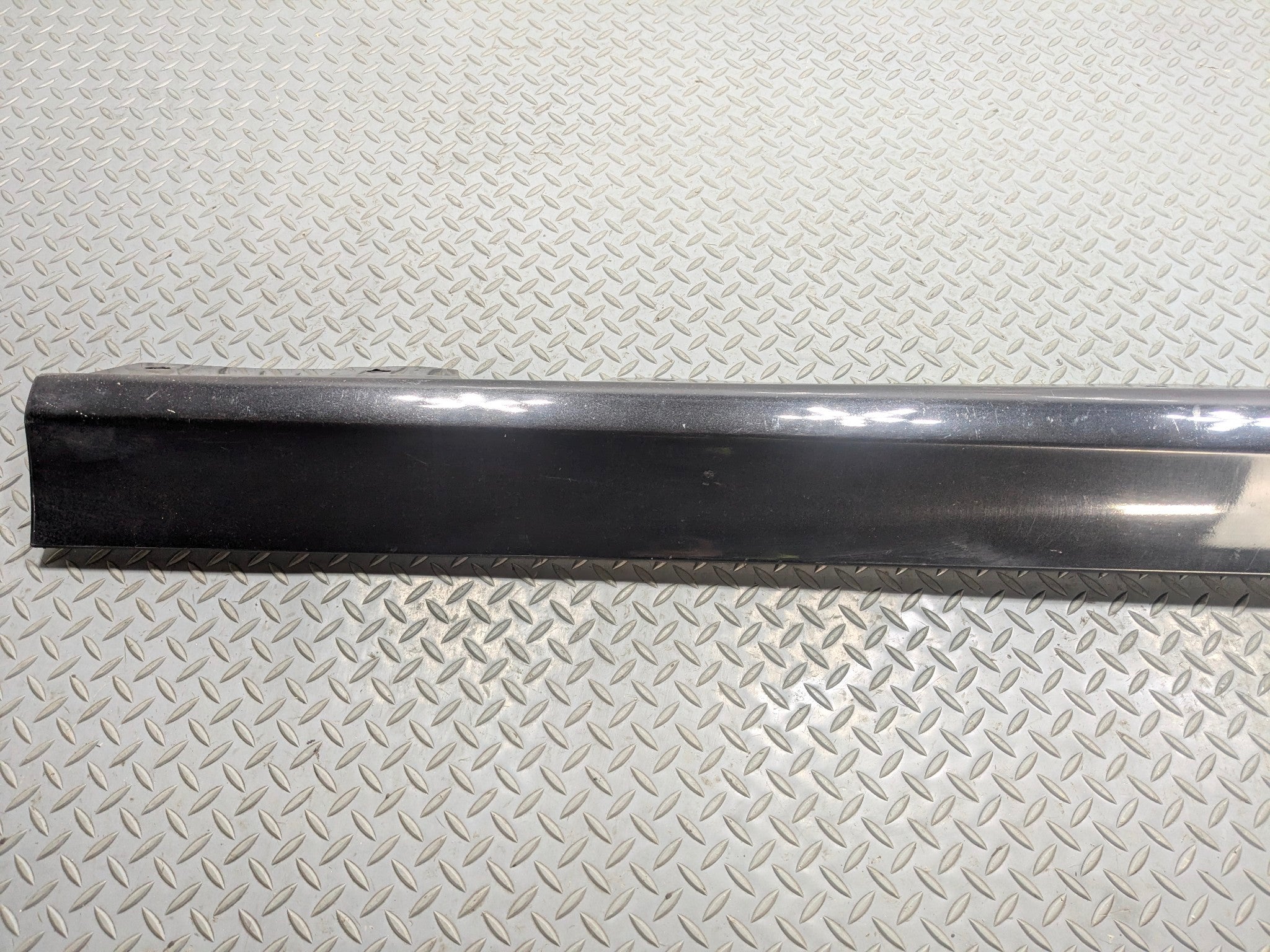 06 - 08 OEM BMW 328I RIGHT PASSENGER SIDE ROCKER MOLDING SKIRT COVER PANEL BLACK