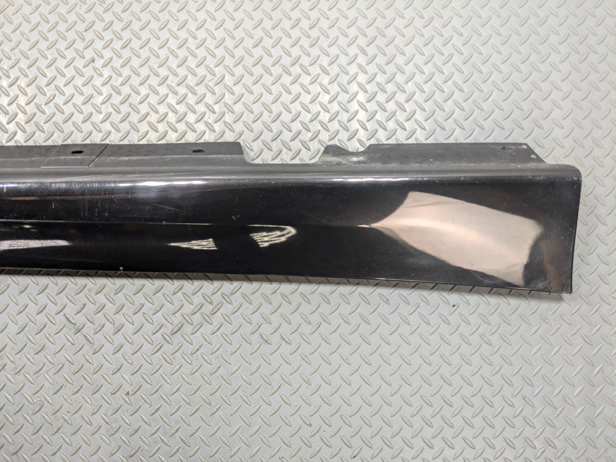 06 - 08 OEM BMW 328I RIGHT PASSENGER SIDE ROCKER MOLDING SKIRT COVER PANEL BLACK