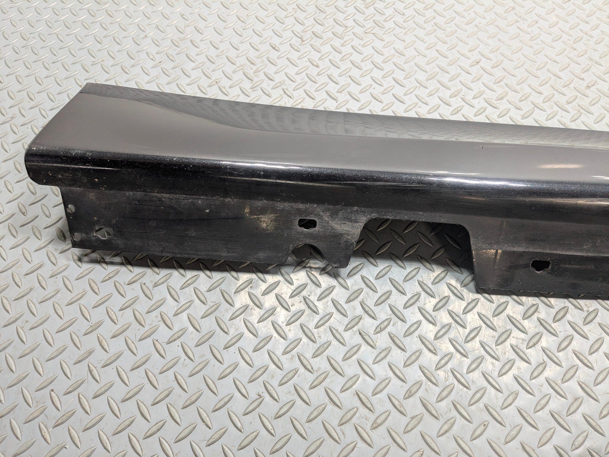 06 - 08 OEM BMW 328I RIGHT PASSENGER SIDE ROCKER MOLDING SKIRT COVER PANEL BLACK