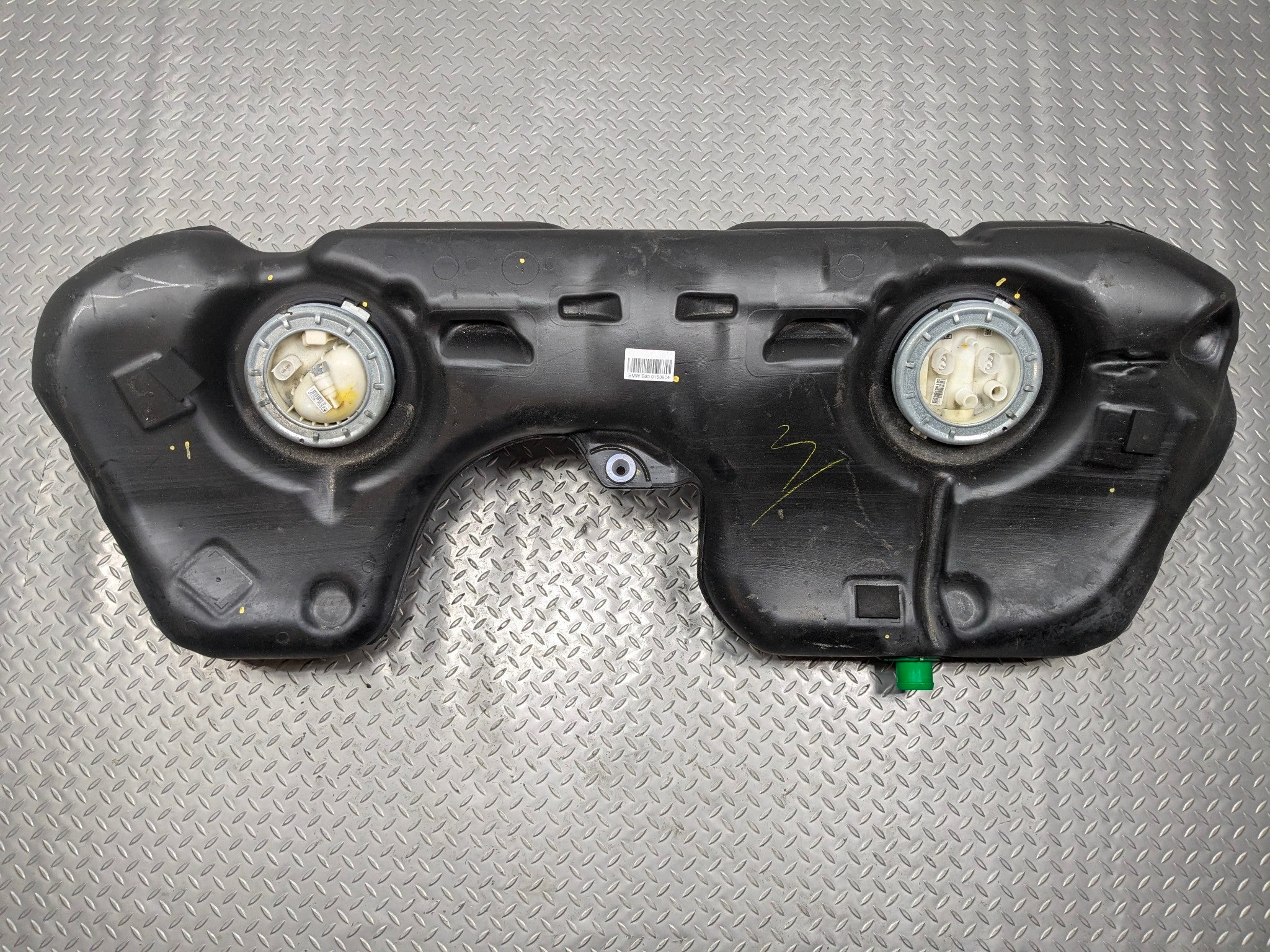 06 - 08 OEM BMW 328I GAS FUEL TANK RESERVOIR ASSEMBLY