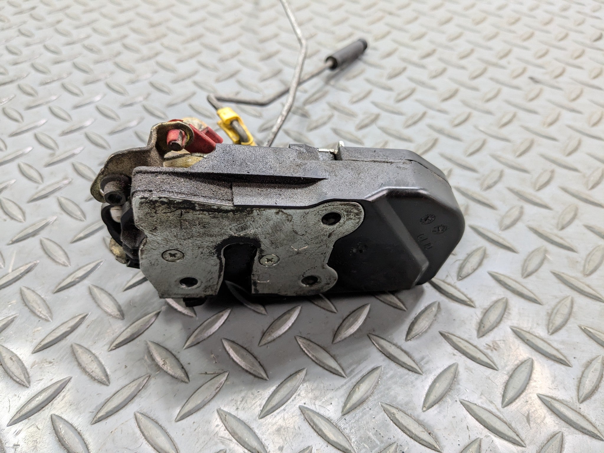 05 - 07 OEM JEEP GRAND CHEROKEE REAR LEFT DRIVER SIDE DOOR LOCK LATCH ACTUATOR