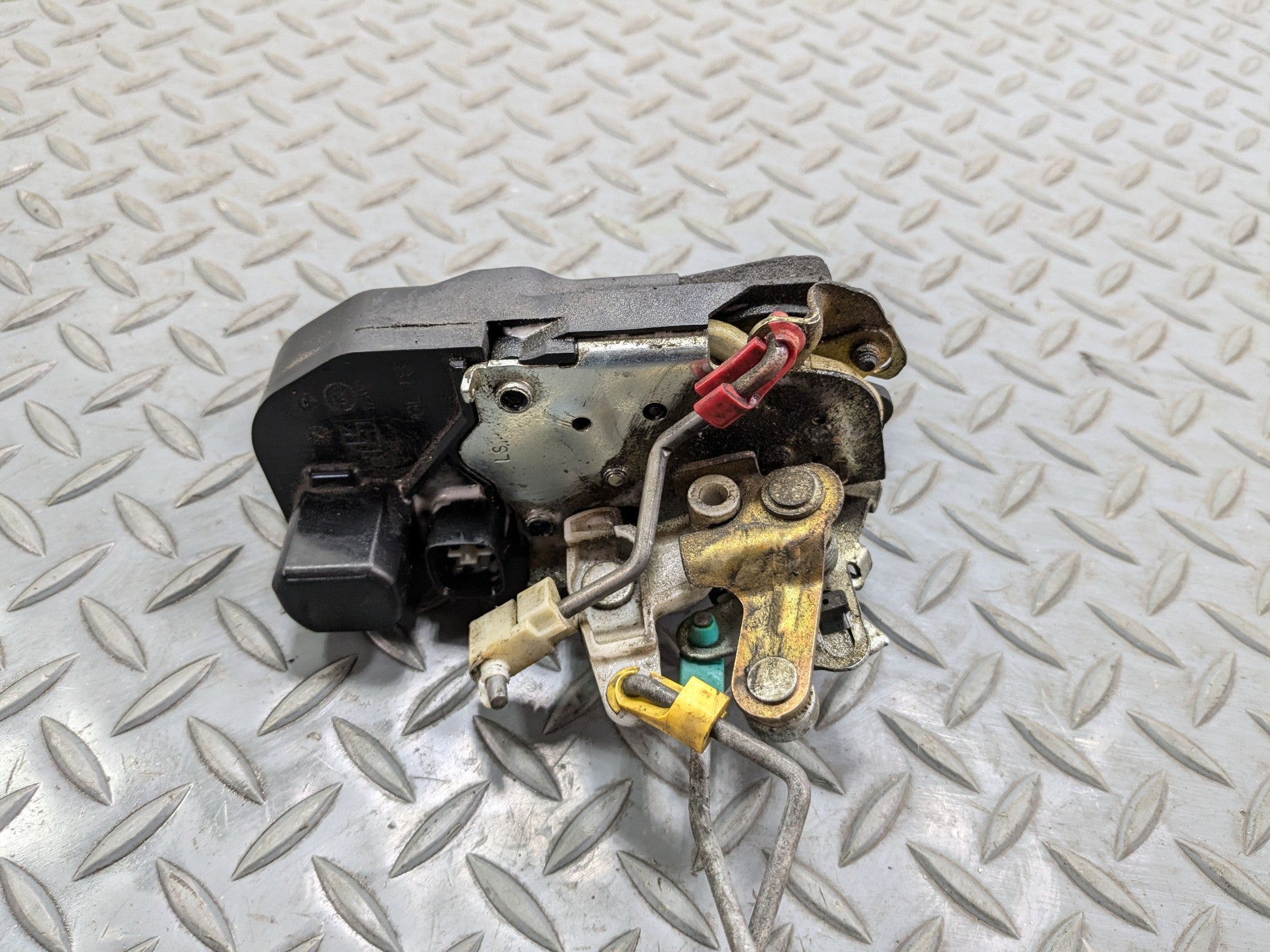 05 - 07 OEM JEEP GRAND CHEROKEE REAR LEFT DRIVER SIDE DOOR LOCK LATCH ACTUATOR