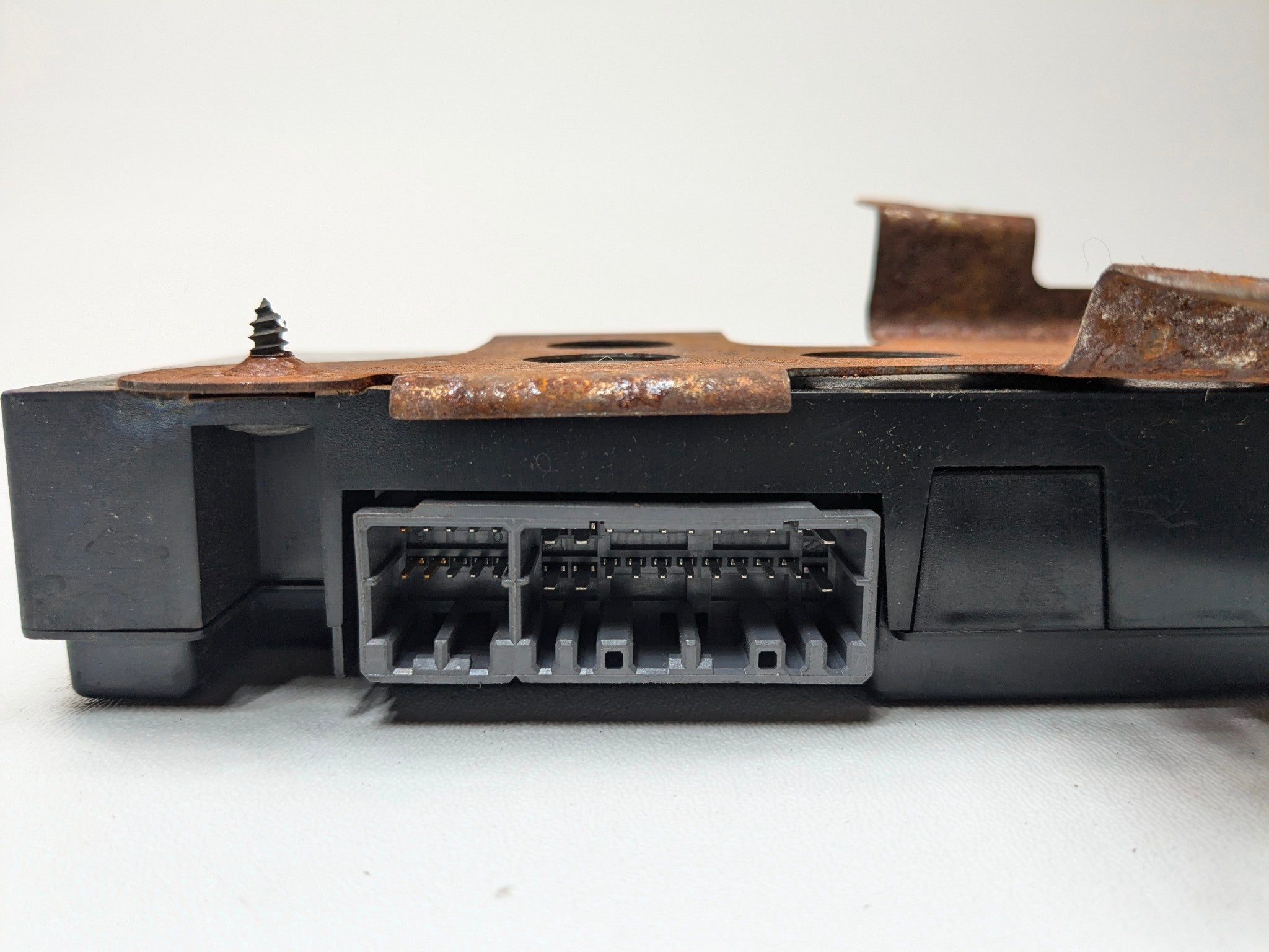 05 - 07 OEM JEEP GRAND CHEROKEE CHASSIS BRAIN BOX ELECTRIC CONTROL MODULE UNIT