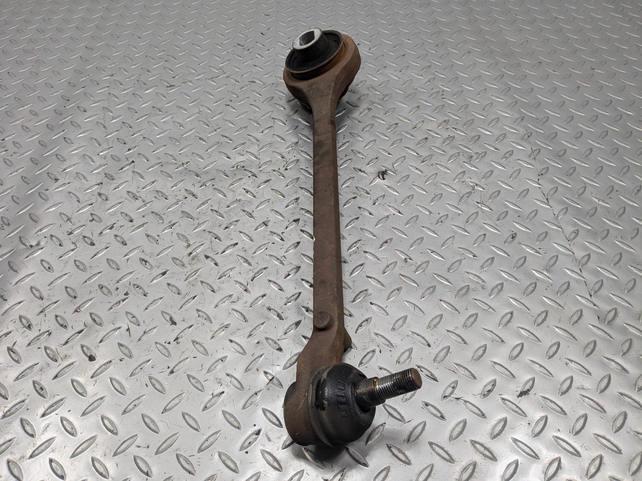 05 - 07 OEM CHRYSLER 300 FRONT RIGHT PASSENGER SIDE FORWARD LOWER CONTROL ARM