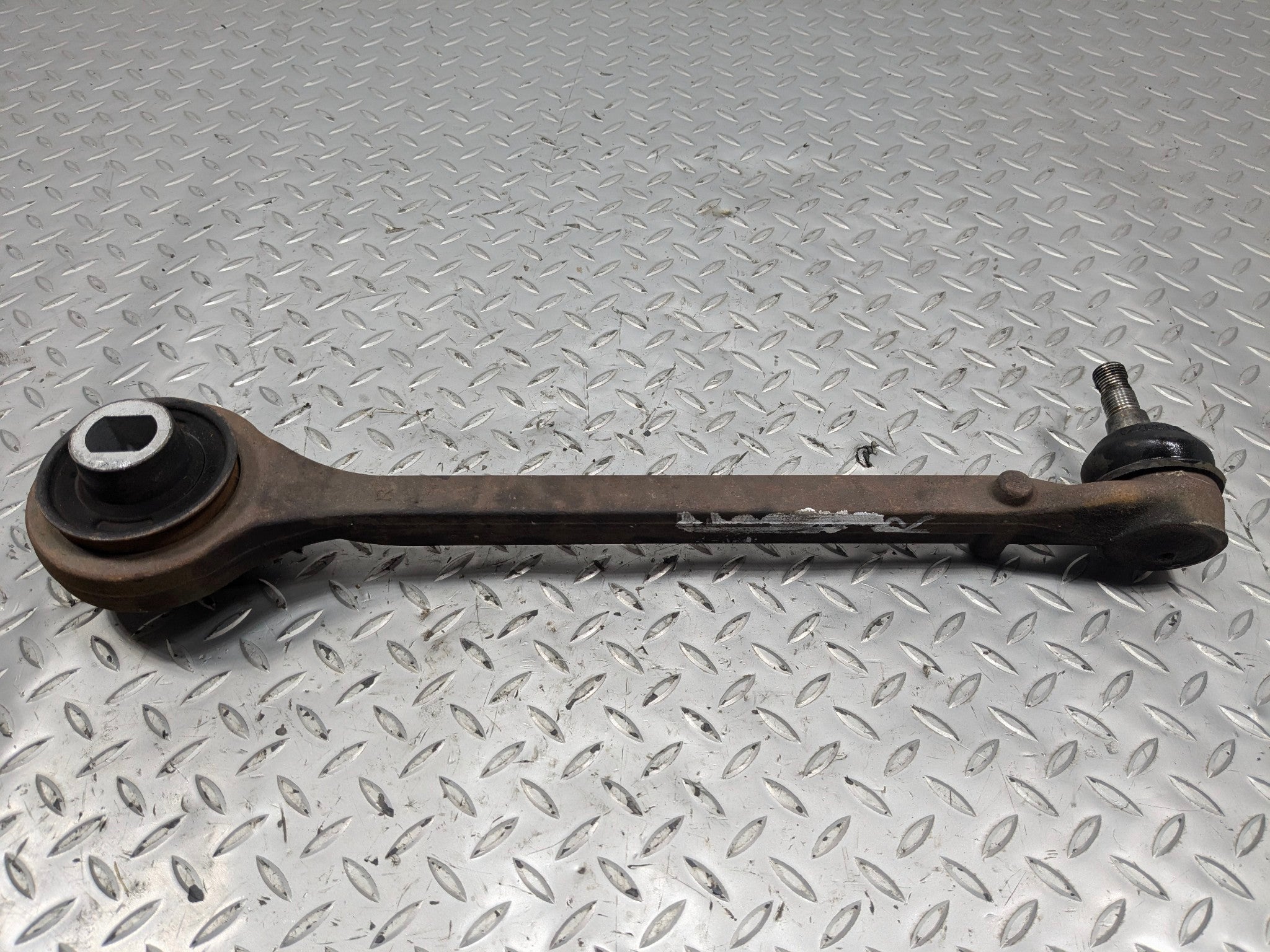05 - 07 OEM CHRYSLER 300 FRONT RIGHT PASSENGER SIDE FORWARD LOWER CONTROL ARM