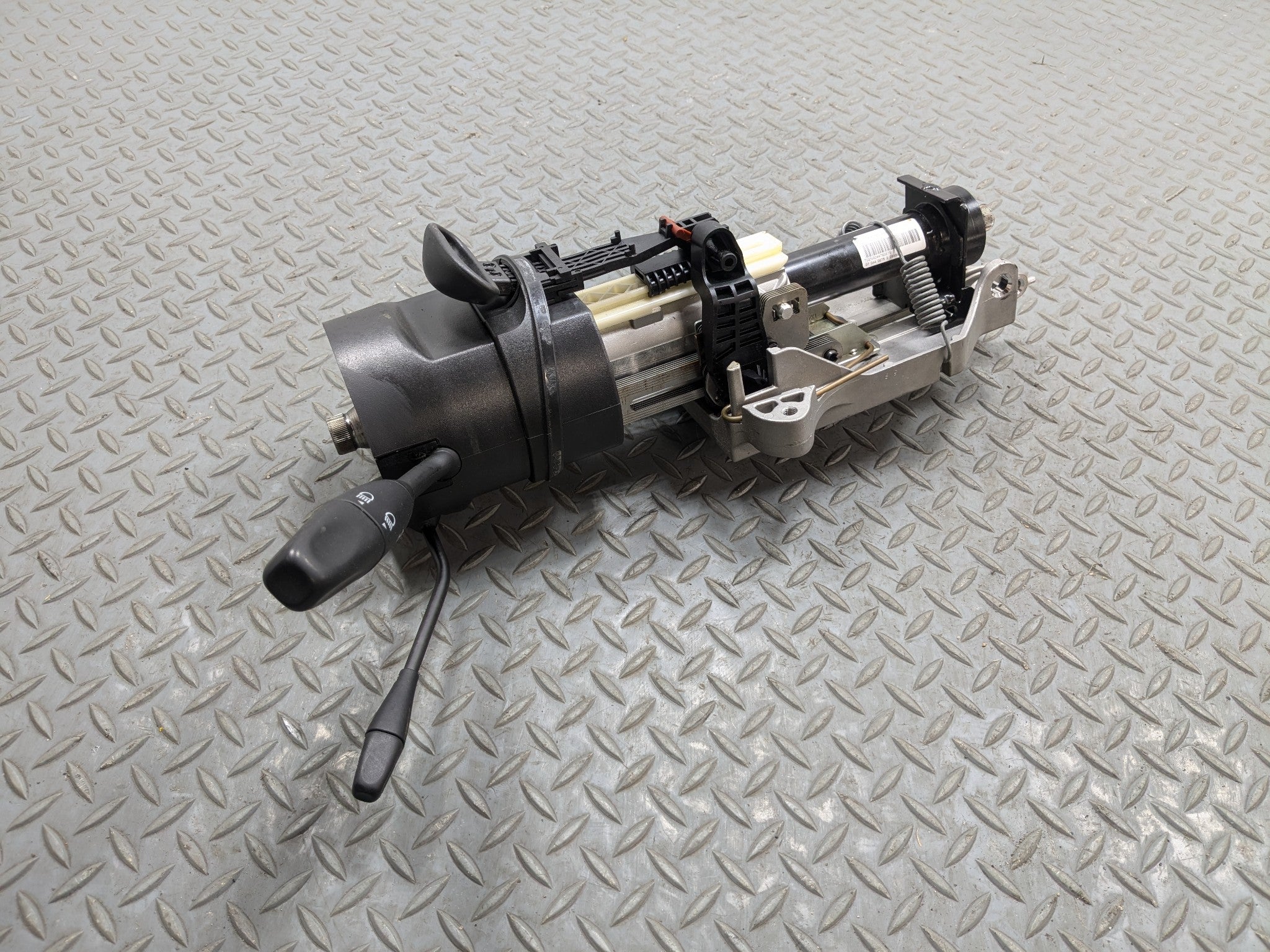 05 - 07 OEM CHRYSLER 300 POWER STEERING COLUMN WITH TURN SIGNAL SWITCH ASSEMBLY