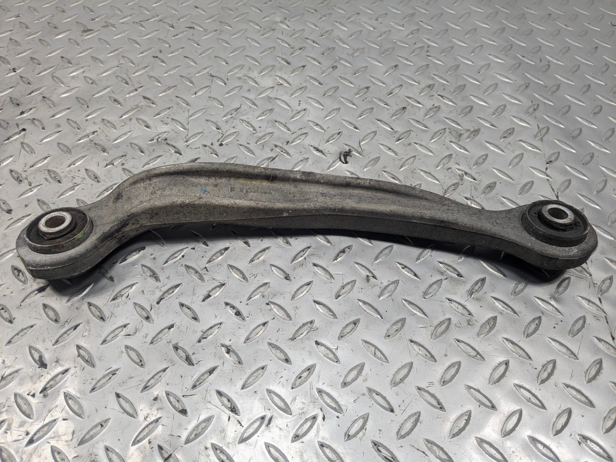 05 - 07 OEM CHRYSLER 300 REAR RIGHT PASSENGER SIDE UPPER REARWARD CONTROL ARM