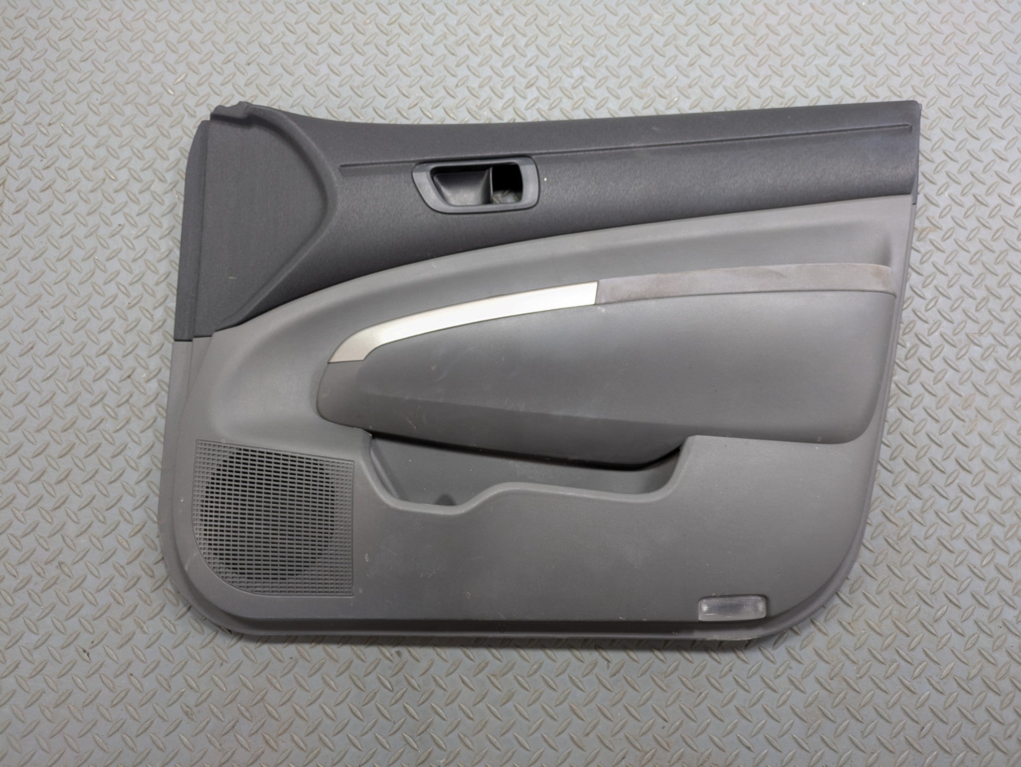 06 - 09 OEM TOYOTA PRIUS FRONT RIGHT PASSENGER SIDE DOOR TRIM PANEL SMOKEY GREY