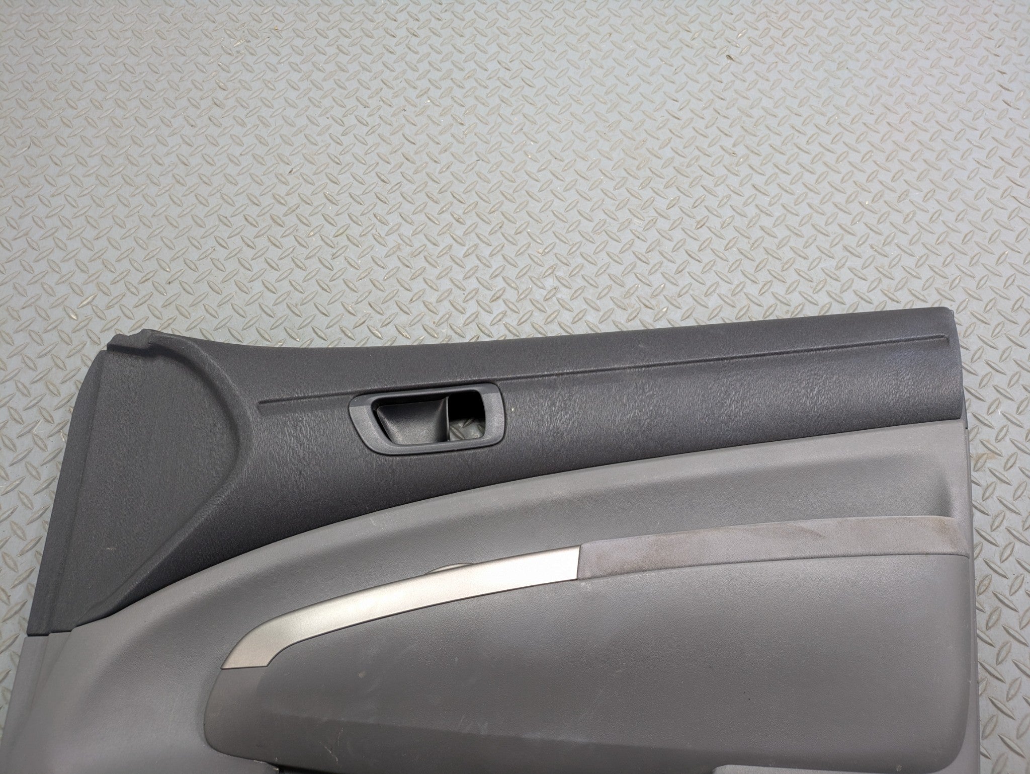 06 - 09 OEM TOYOTA PRIUS FRONT RIGHT PASSENGER SIDE DOOR TRIM PANEL SMOKEY GREY