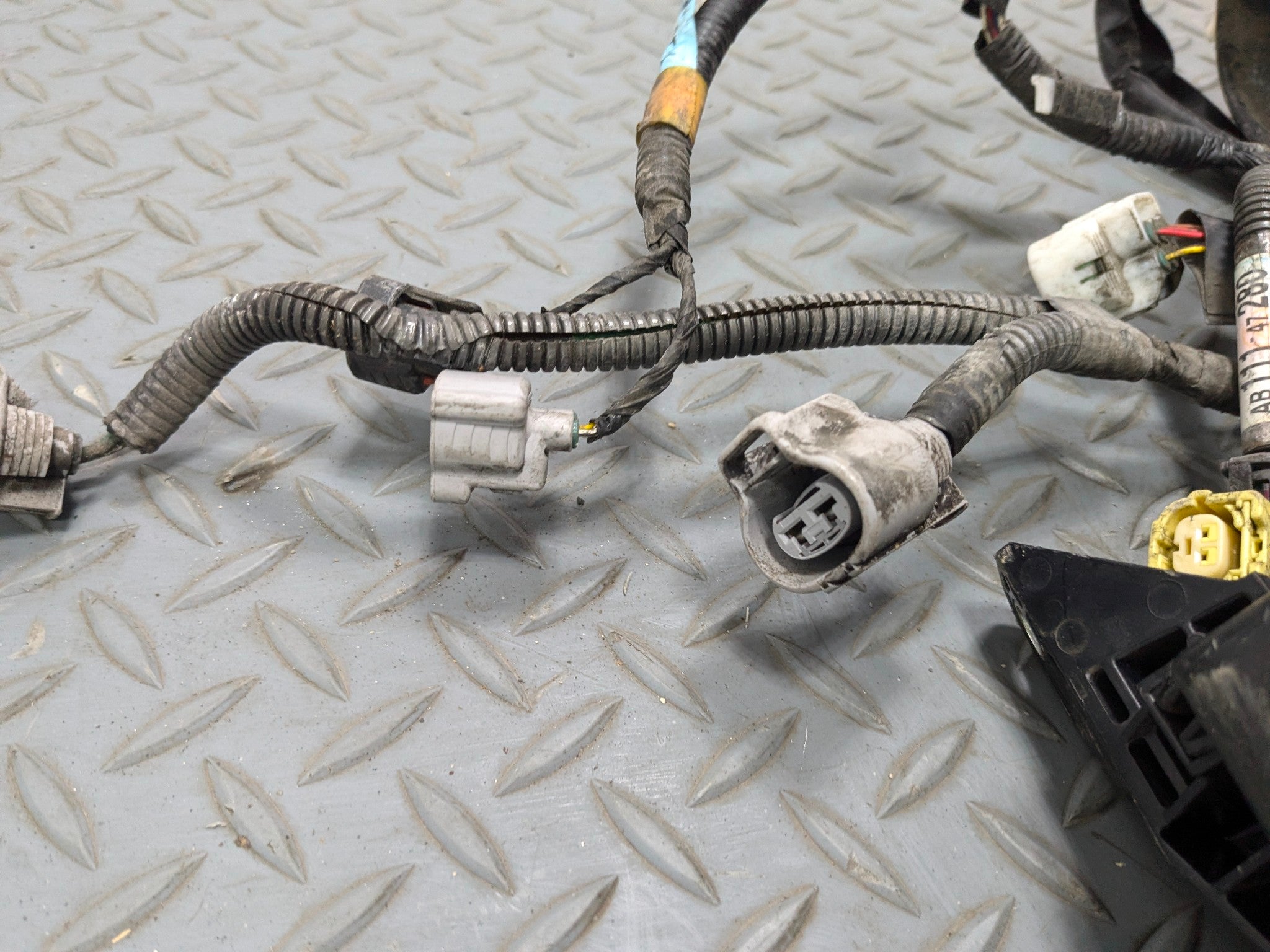 06 - 09 OEM TOYOTA PRIUS INTERIOR HOOD WIRE WIRING HARNESS CABLE AND CONNECTOR