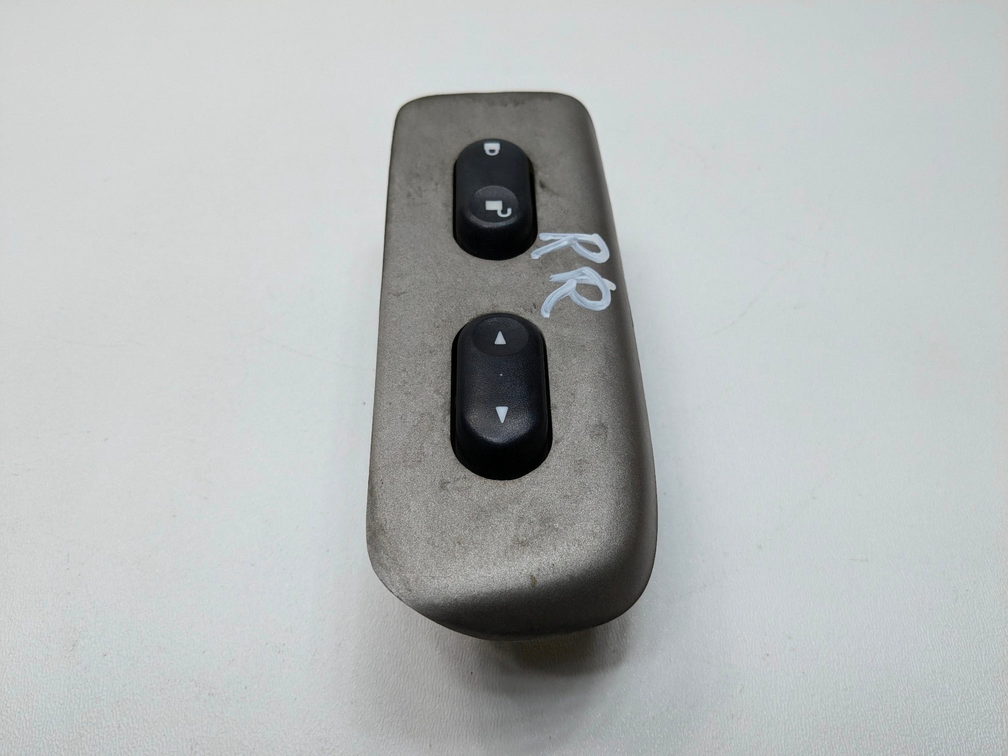 05 - 07 OEM FORD ESCAPE FRONT RIGHT PASSENGER SIDE DOOR WINDOW SWITCH CONTROL