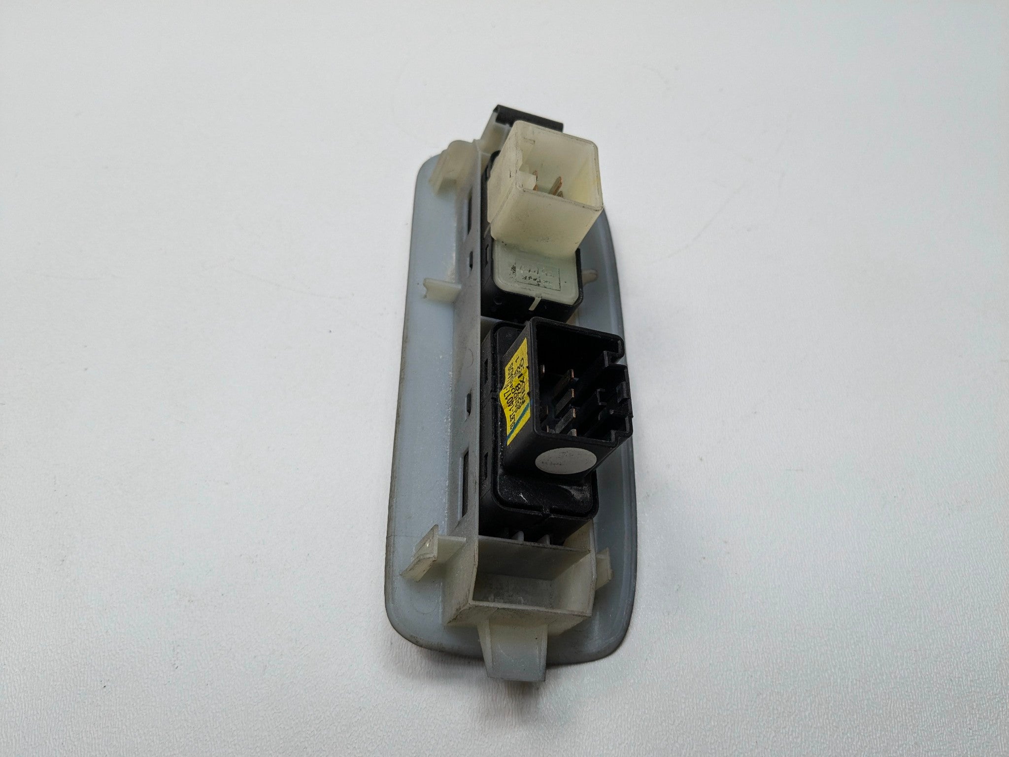 05 - 07 OEM FORD ESCAPE FRONT RIGHT PASSENGER SIDE DOOR WINDOW SWITCH CONTROL