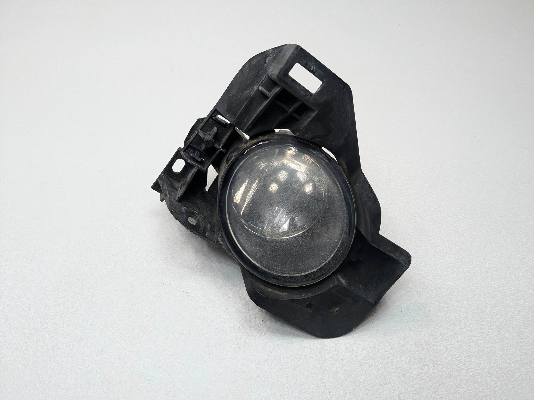 2009 - 2011 OEM NISSAN MAXIMA FRONT LEFT DRIVER SIDE BUMPER MOUNTED FOG LIGHT
