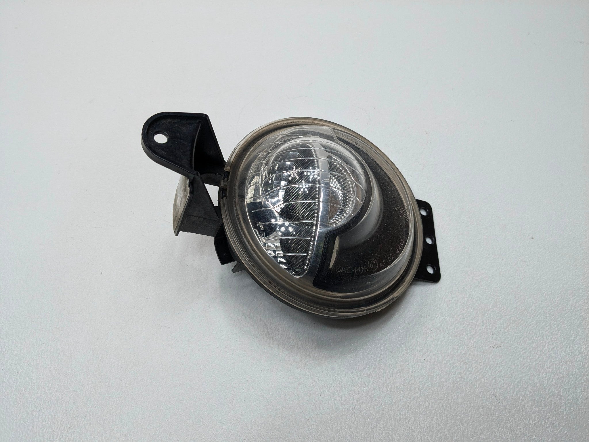 2010 - 2013 OEM MINI COOPER FRONT LEFT DRIVER SIDE BUMPER MOUNTED FOG LIGHT