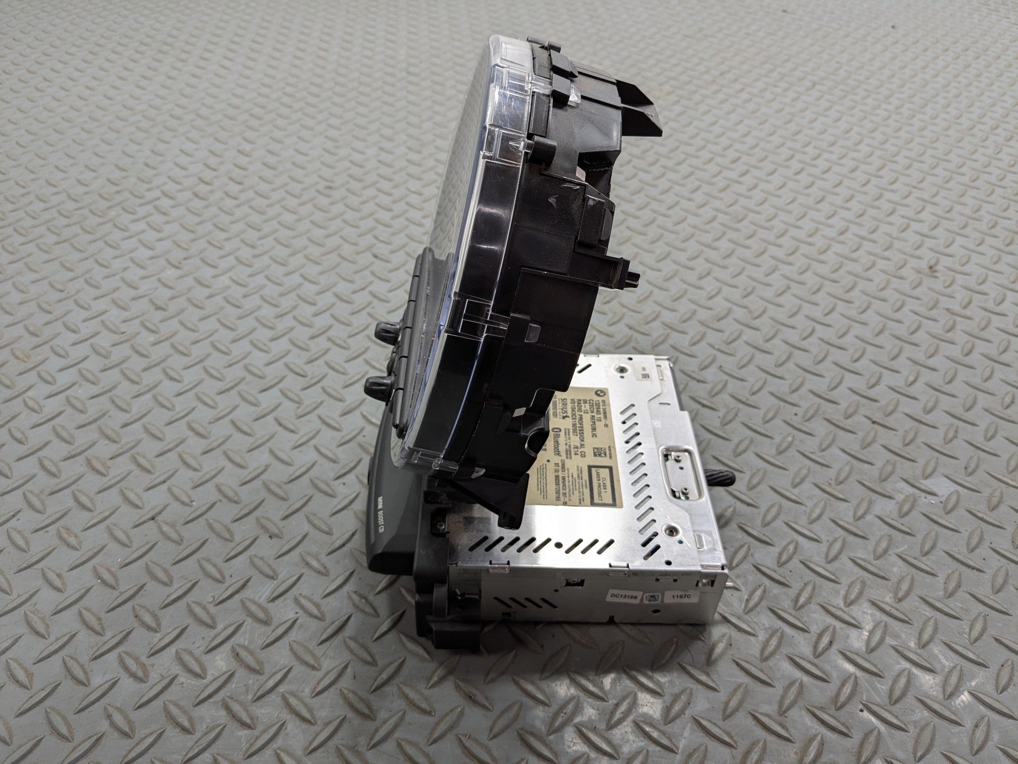 2010 - 2013 OEM MINI COOPER INSTRUMENT CLUSTER GAUGES SPEEDOMETER WITH CD PLAYER