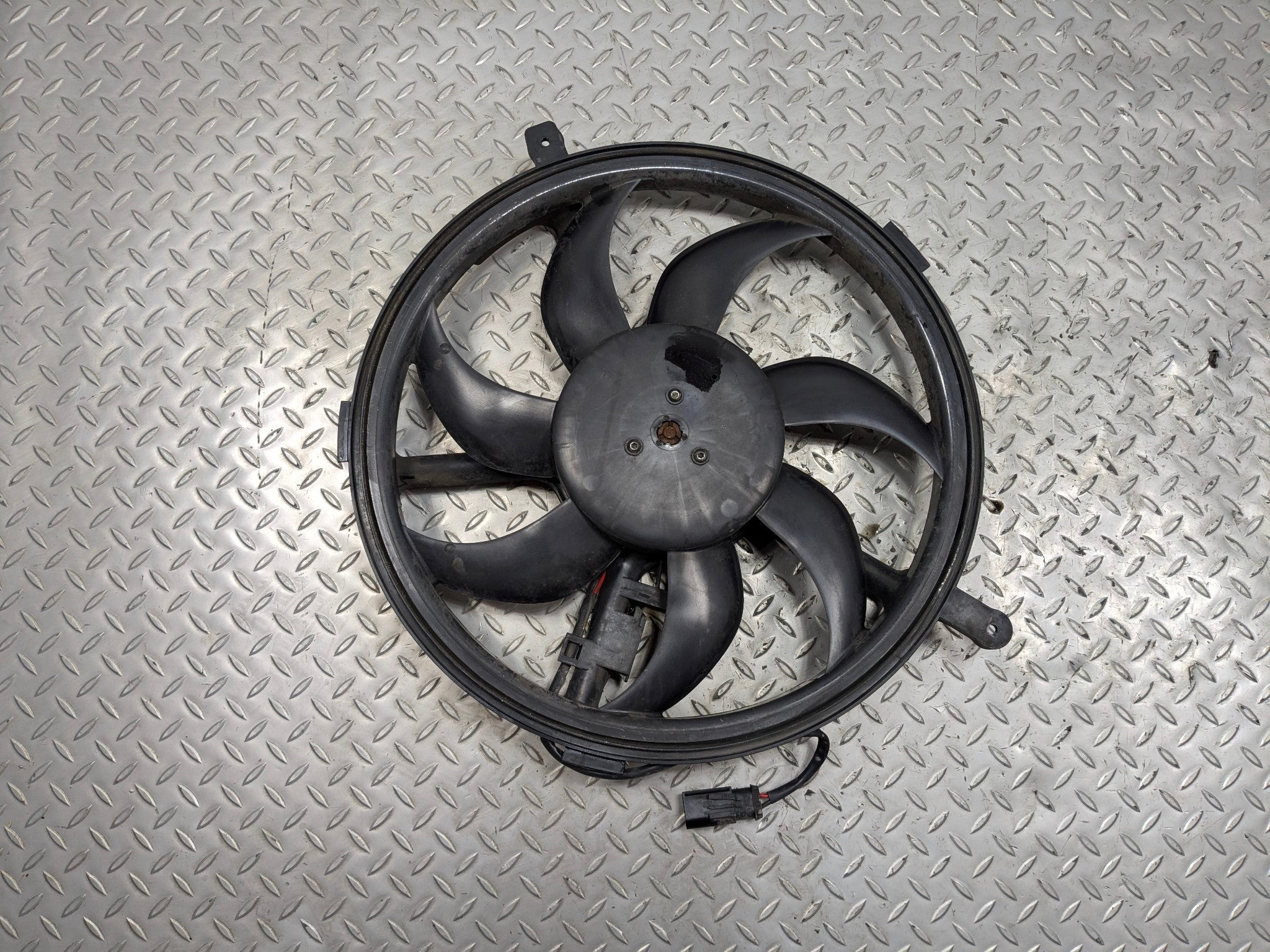 2010 - 2013 OEM MINI COOPER ELECTRIC COOLING RADIATOR MOTOR FAN ASSEMBLY