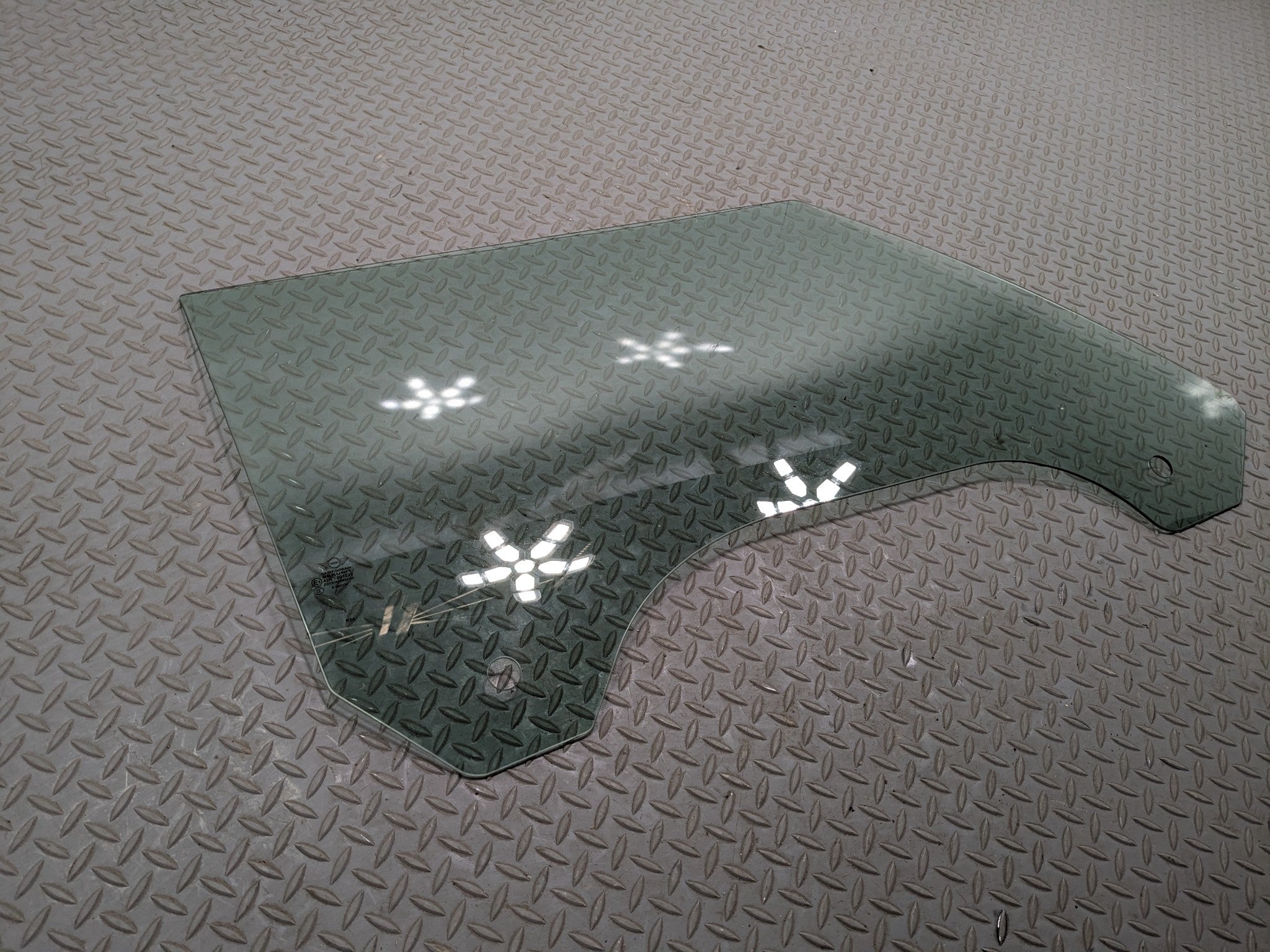 2010 - 2013 OEM MINI COOPER FRONT RIGHT PASSENGER SIDE DOOR WINDOW GLASS