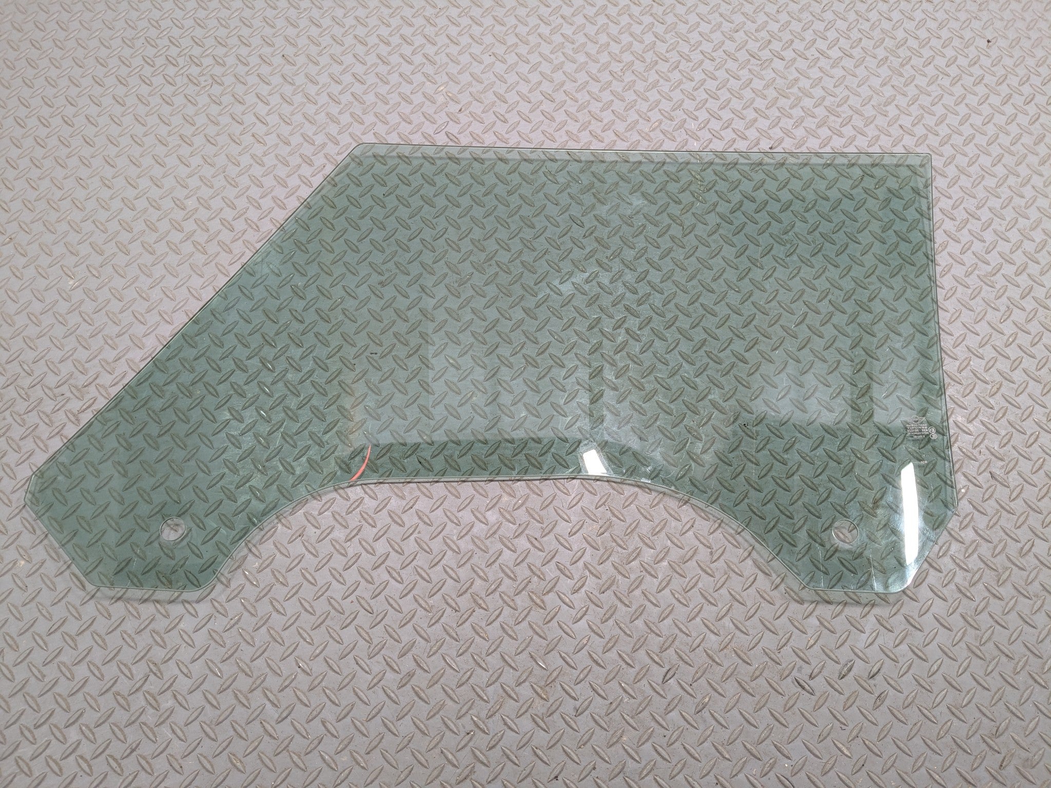 2010 - 2013 OEM MINI COOPER FRONT RIGHT PASSENGER SIDE DOOR WINDOW GLASS