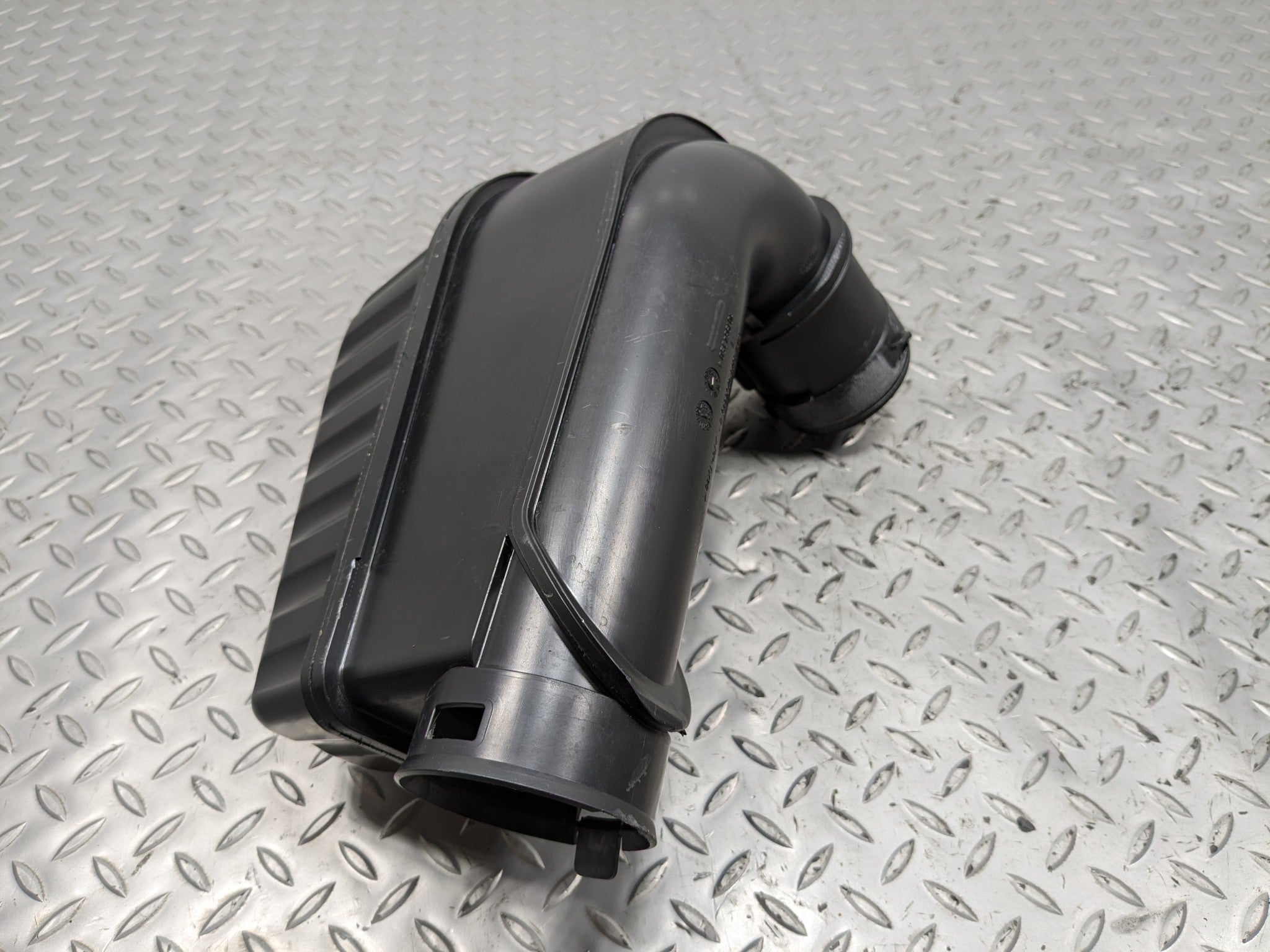 2010 - 2013 OEM MINI COOPER ENGINE AIR INTAKE RESONATOR TUBE ASSEMBLY