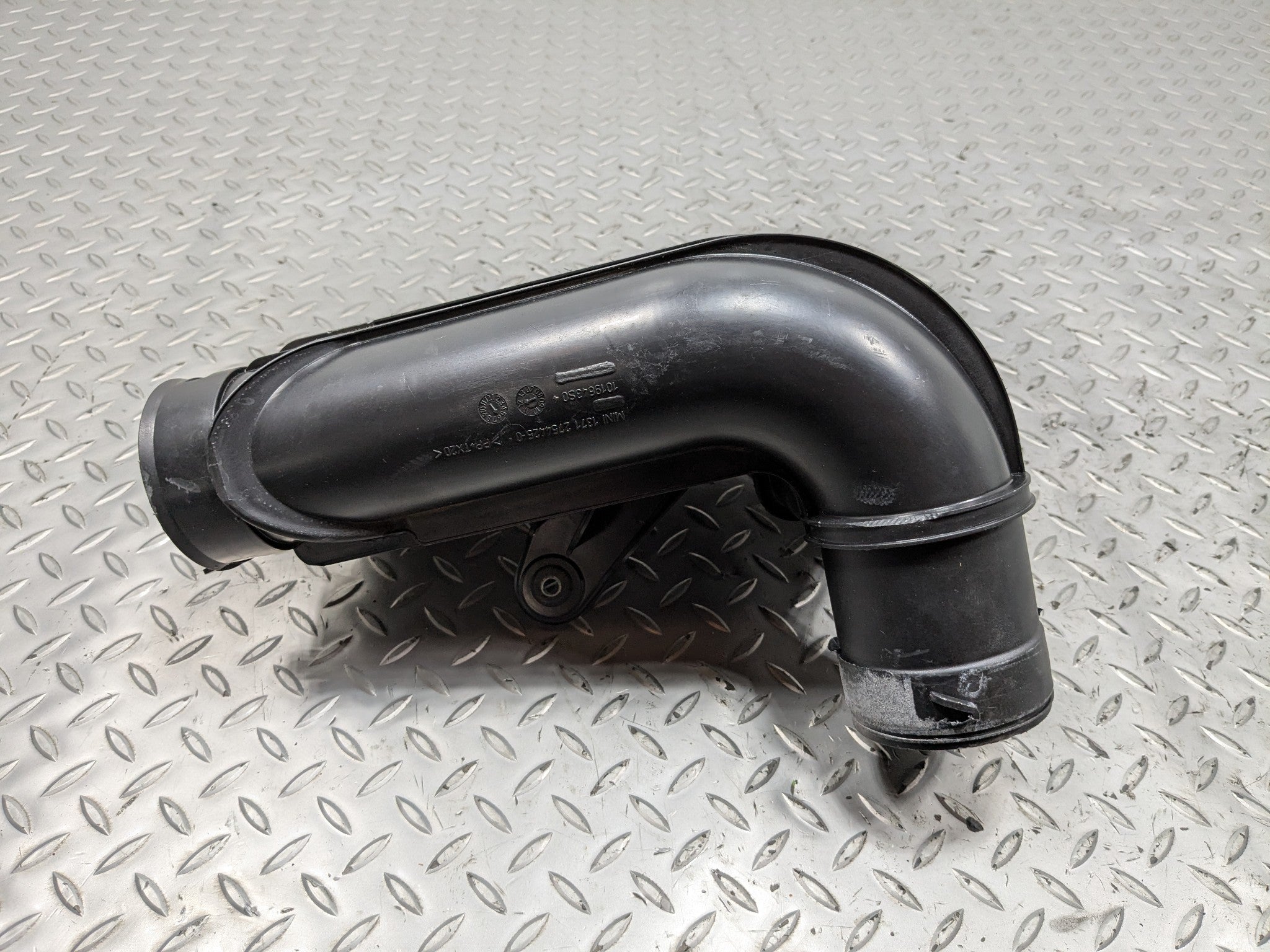 2010 - 2013 OEM MINI COOPER ENGINE AIR INTAKE RESONATOR TUBE ASSEMBLY