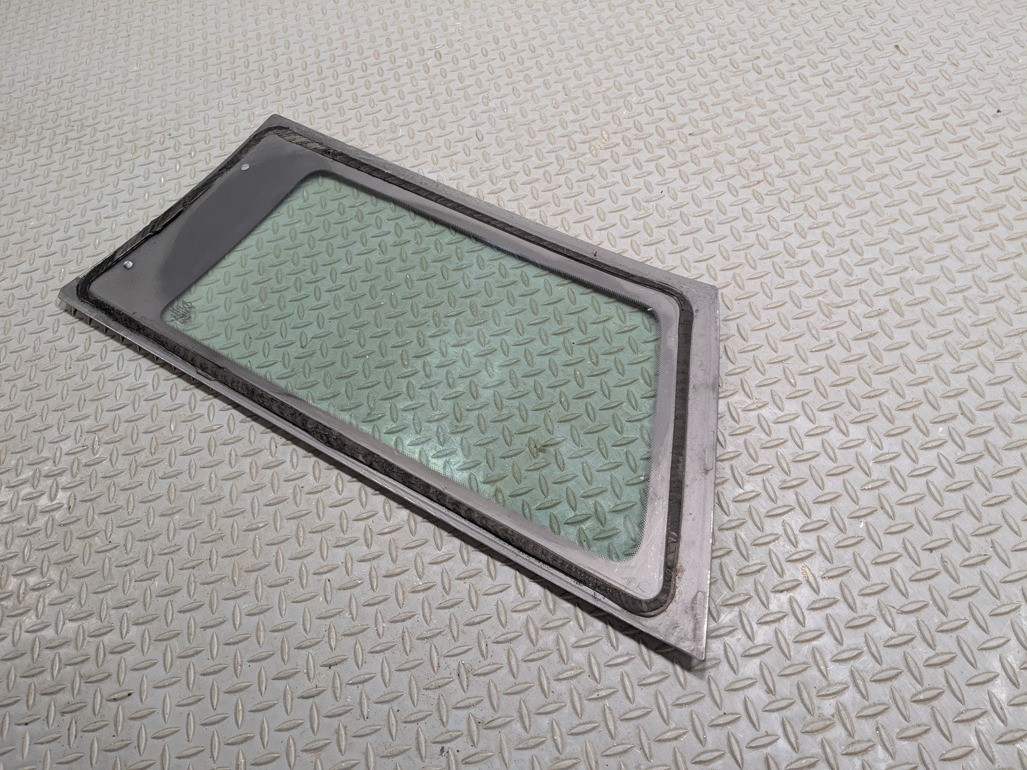 2010 - 2013 OEM MINI COOPER REAR RIGHT PASSENGER SIDE QUARTER WINDOW GLASS HT