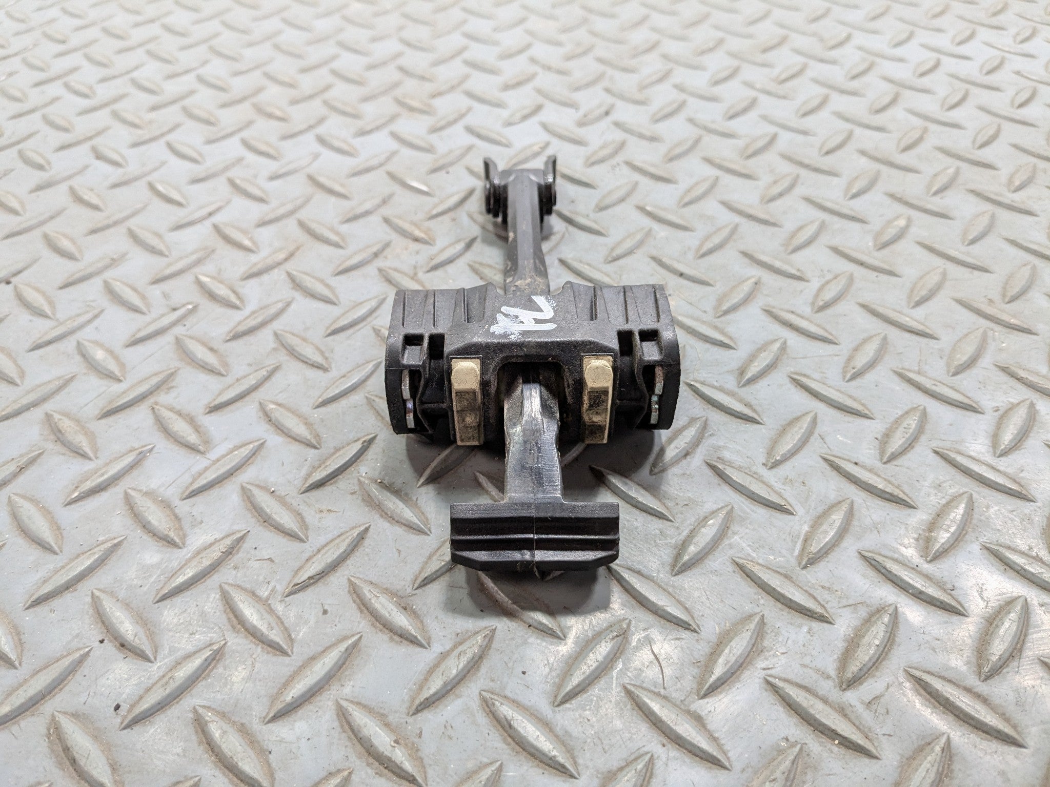 2010 - 2013 OEM MINI COOPER FRONT LEFT DRIVER SIDE CHECK STRAP DOOR STOPPER