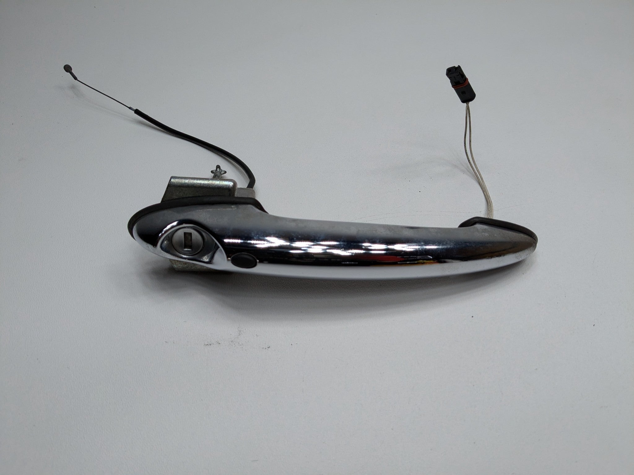 2010 - 2013 OEM MINI COOPER LEFT DRIVER EXTERIOR DOOR HANDLE ASSEMBLY CHROME