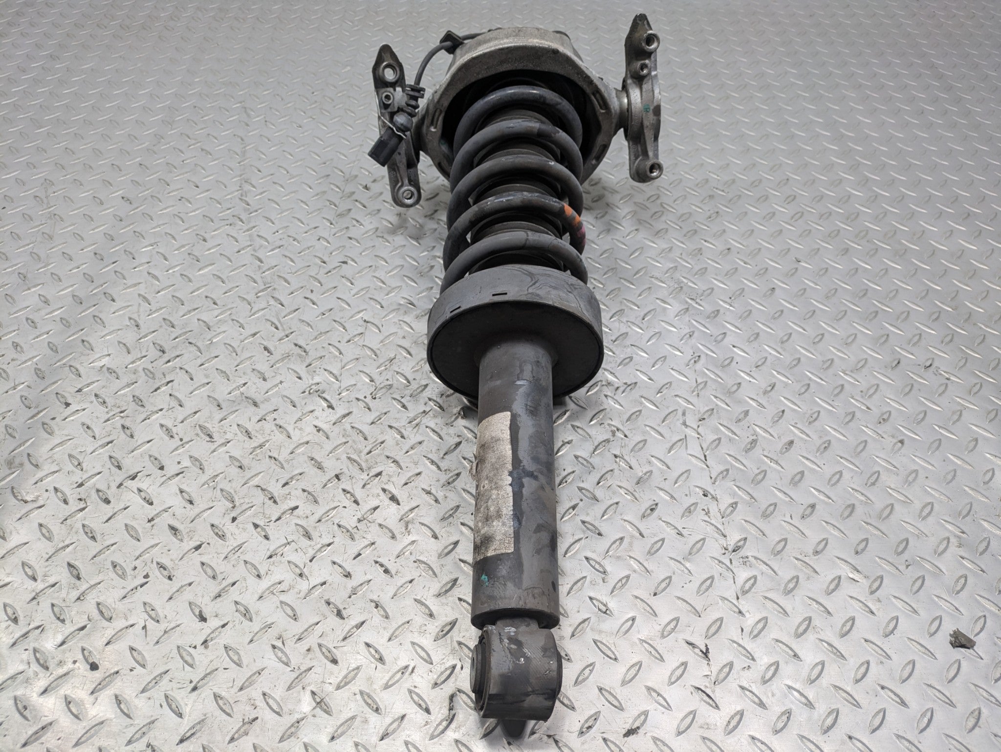 11 - 14 OEM PORSCHE CAYENNE REAR RIGHT SIDE SUSPENSION SHOCK STRUT COIL SPRING