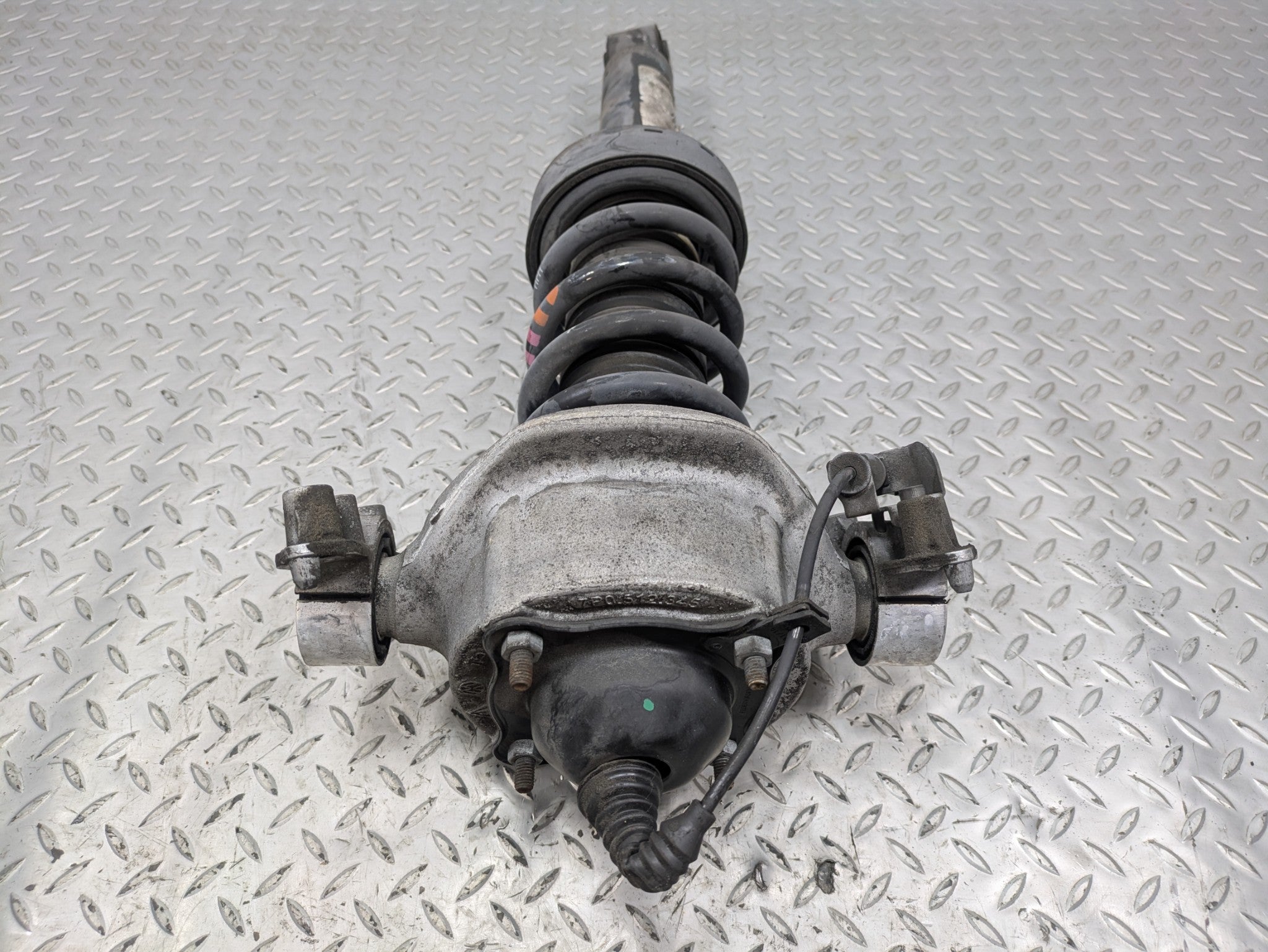 11 - 14 OEM PORSCHE CAYENNE REAR RIGHT SIDE SUSPENSION SHOCK STRUT COIL SPRING