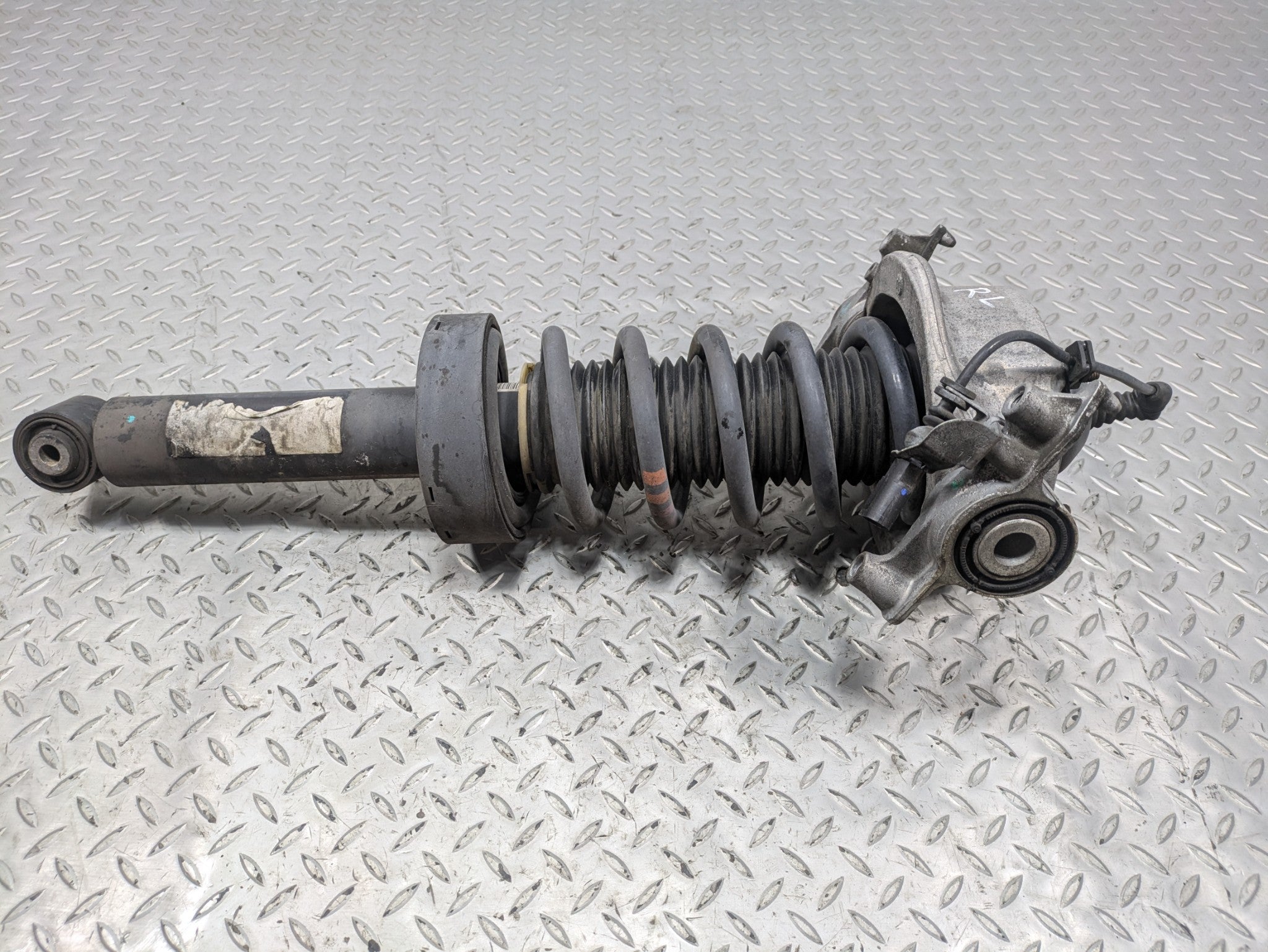 11 - 14 OEM PORSCHE CAYENNE REAR LEFT SIDE SUSPENSION SHOCK STRUT COIL SPRING