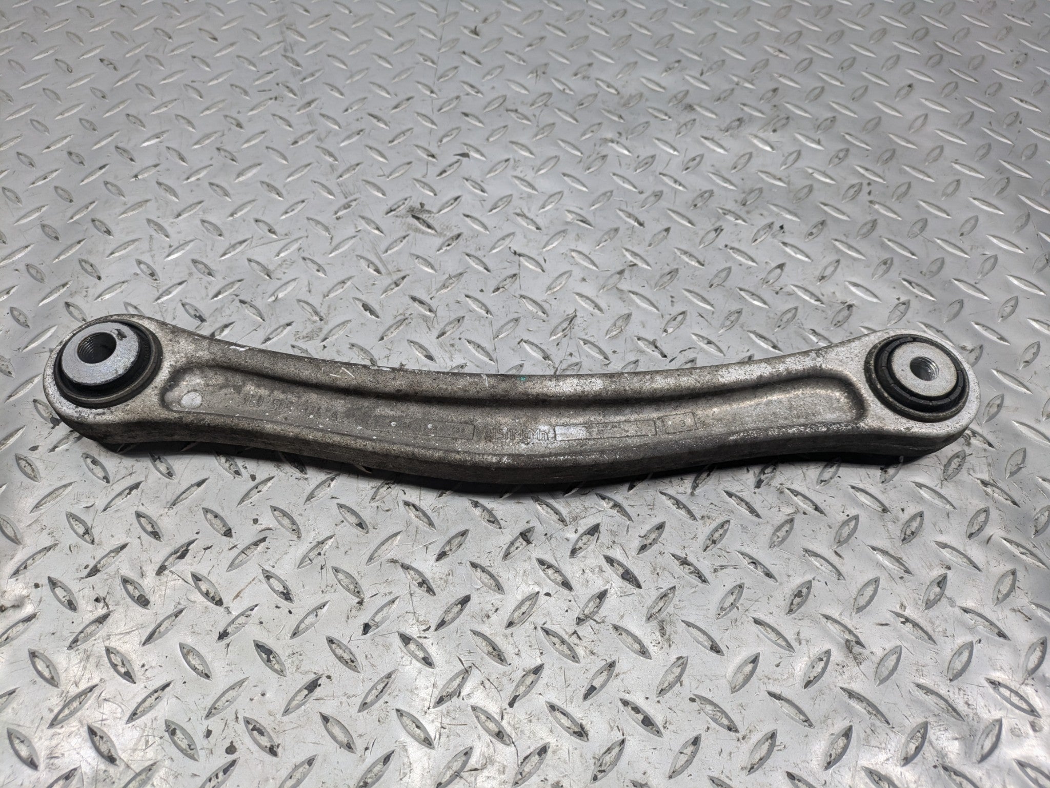 11 - 14 OEM PORSCHE CAYENNE REAR RIGHT PASSENGER SIDE UPPER REARWARD CONTROL ARM