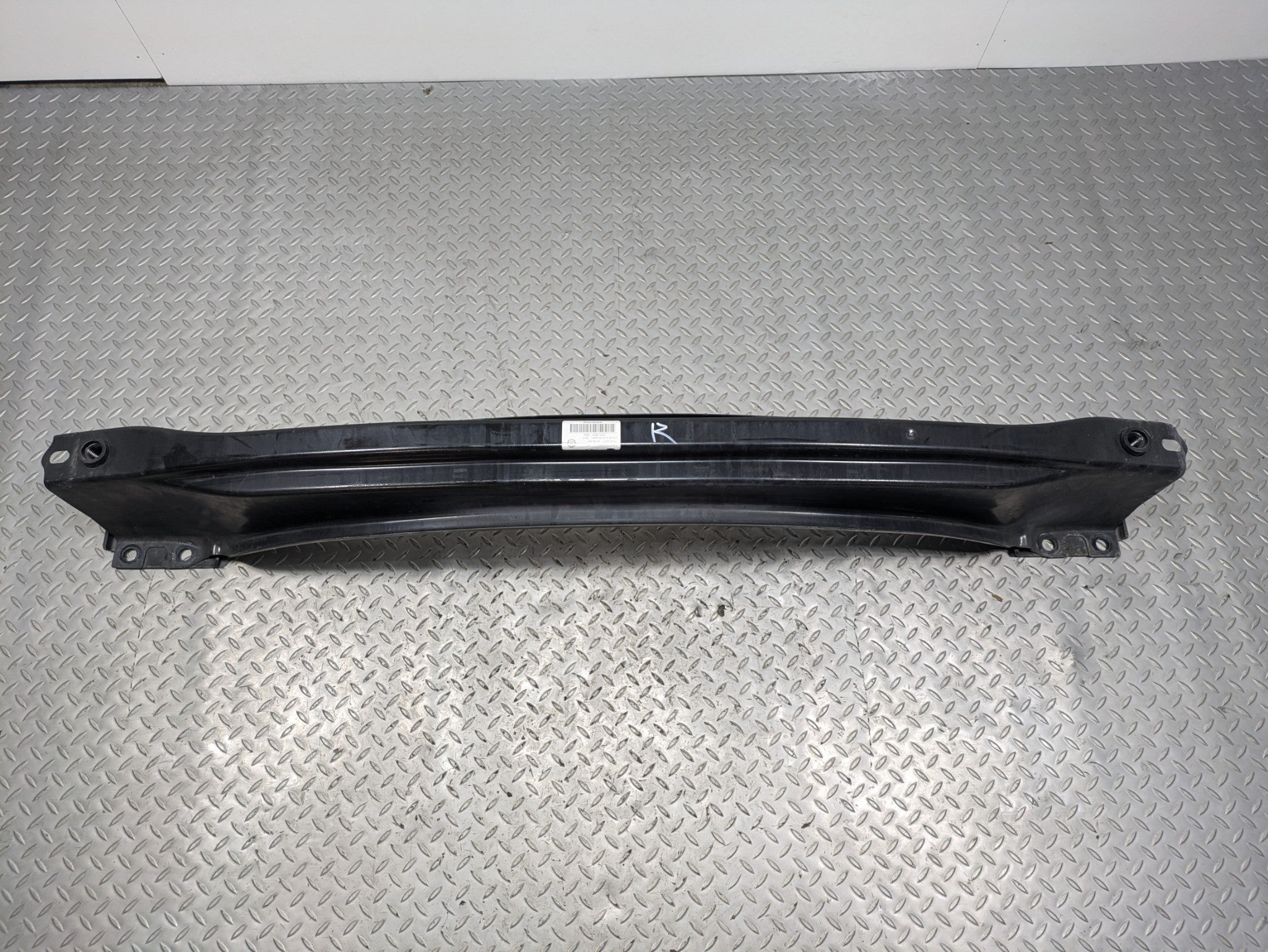 2011 - 2014 OEM PORSCHE CAYENNE REAR BUMPER IMPACT REINFORCEMENT BAR BLACK