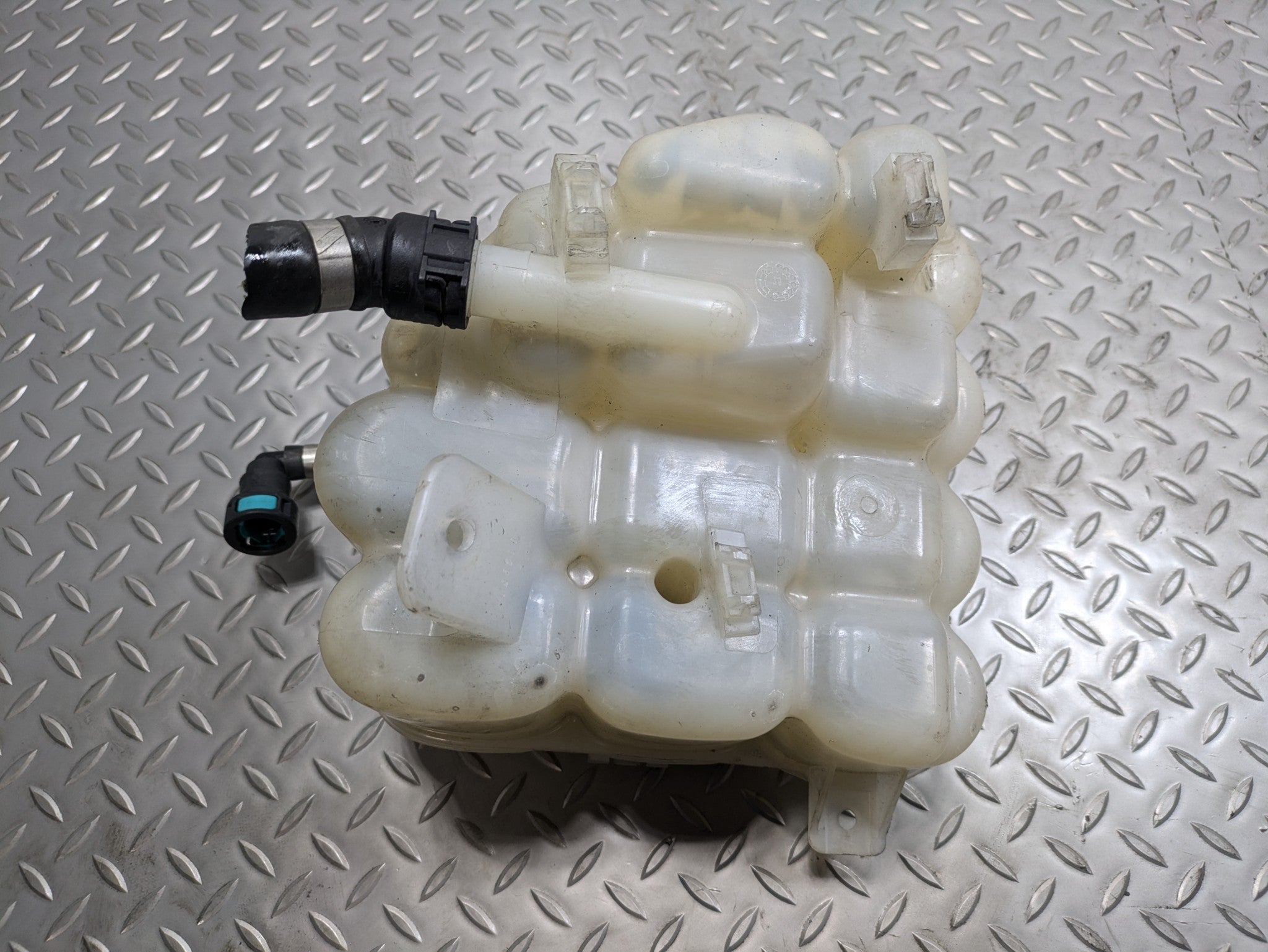11 - 14 OEM PORSCHE CAYENNE 4.8L ENGINE COOLANT RECOVERY RESERVOIR BOTTLE TANK