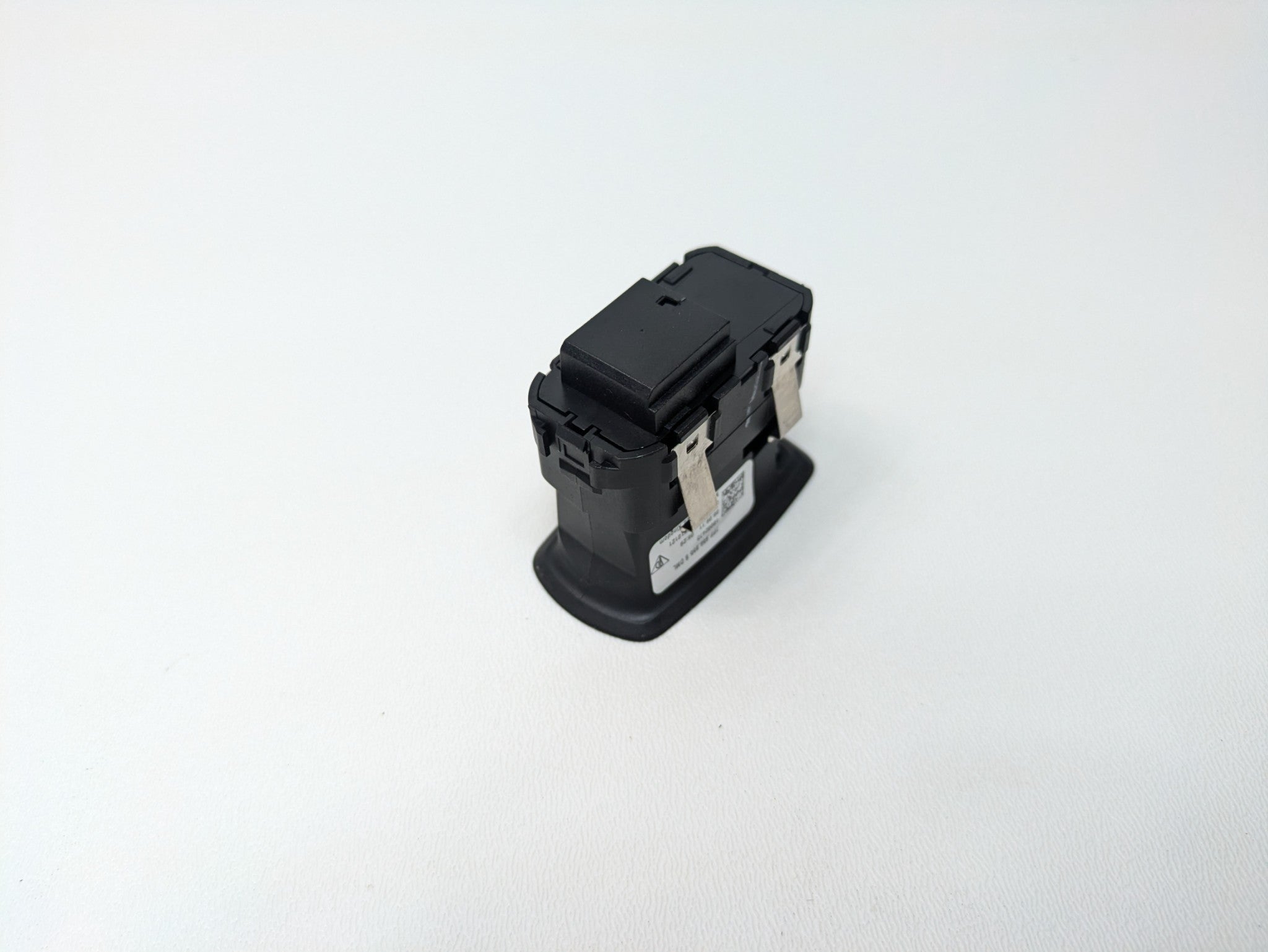 11 - 14 OEM PORSCHE CAYENNE REAR RIGHT PASSENGER SIDE DOOR WINDOW CONTROL SWITCH