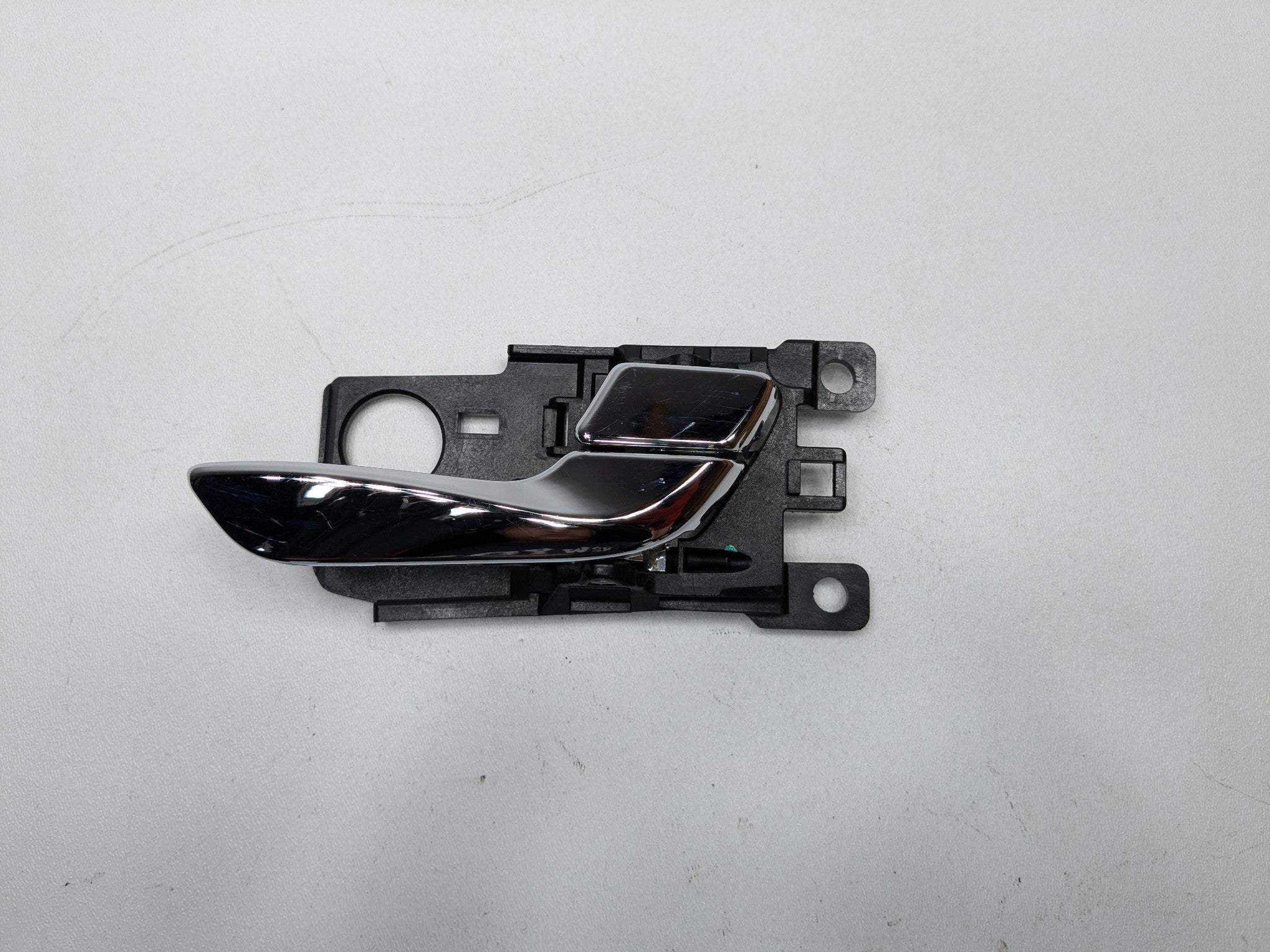 12 - 14 HYUNDAI AZERA OEM INTERIOR DOOR RELEASE HANDLE REAR RIGHT PASSENGER SIDE