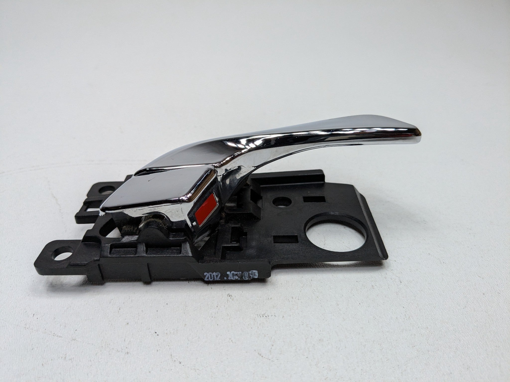 12 - 14 HYUNDAI AZERA OEM INTERIOR DOOR RELEASE HANDLE REAR RIGHT PASSENGER SIDE