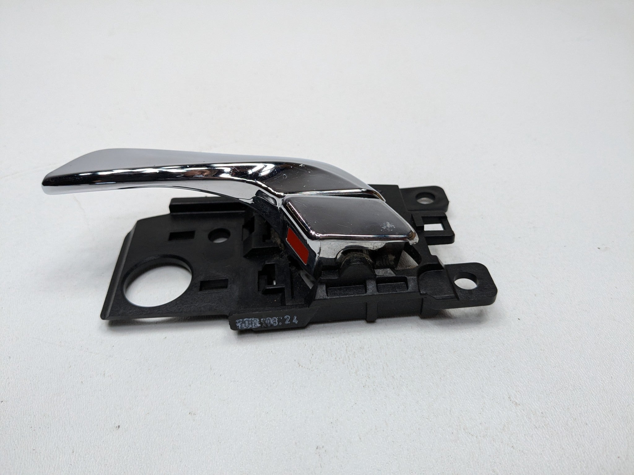 12 - 14 HYUNDAI AZERA OEM INTERIOR DOOR RELEASE HANDLE FRONT LEFT DRIVER SIDE
