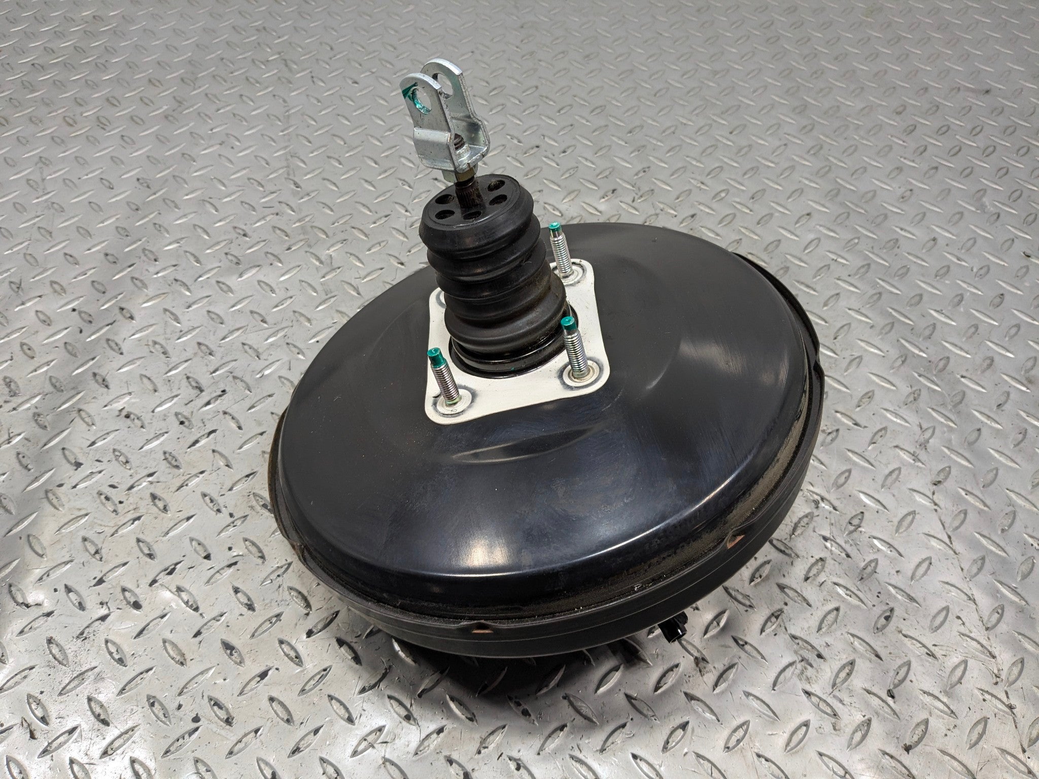 12 - 14 HYUNDAI AZERA OEM POWER BRAKE BOOSTER ASSEMBLY WITHOUT MASTER CYLINDER
