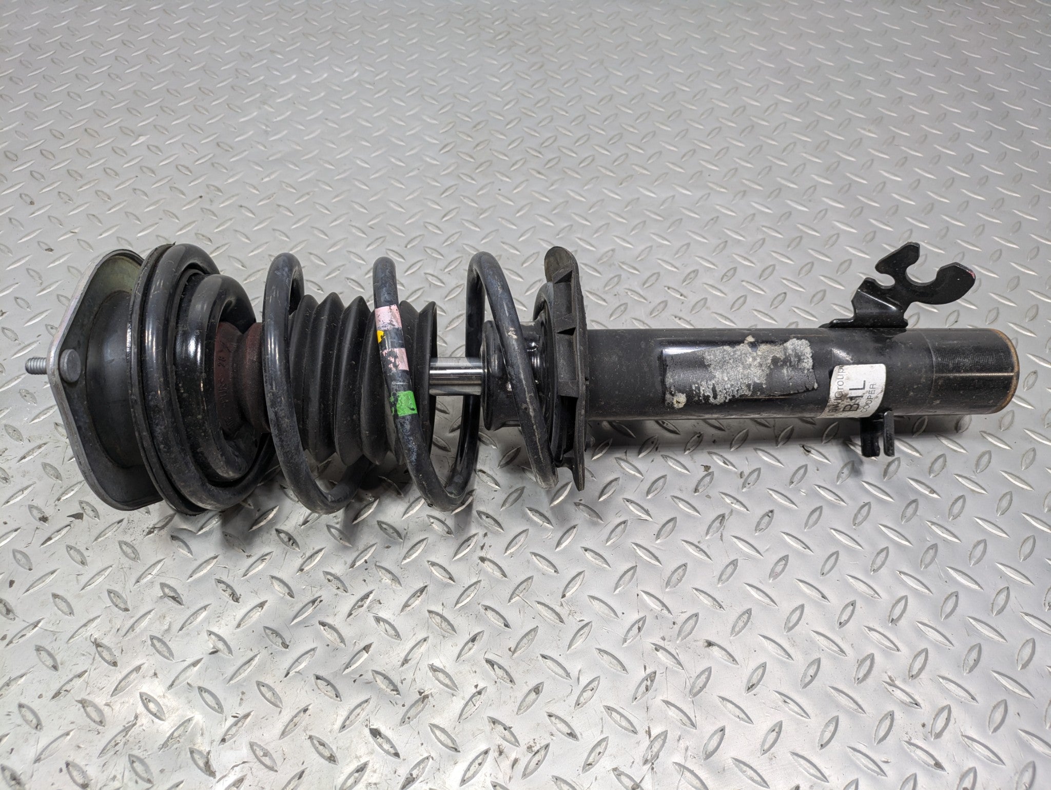 2008 - 2014 MINI COOPER OEM SHOCK STRUT COIL SPRING SUSPENSION FRONT LEFT SIDE