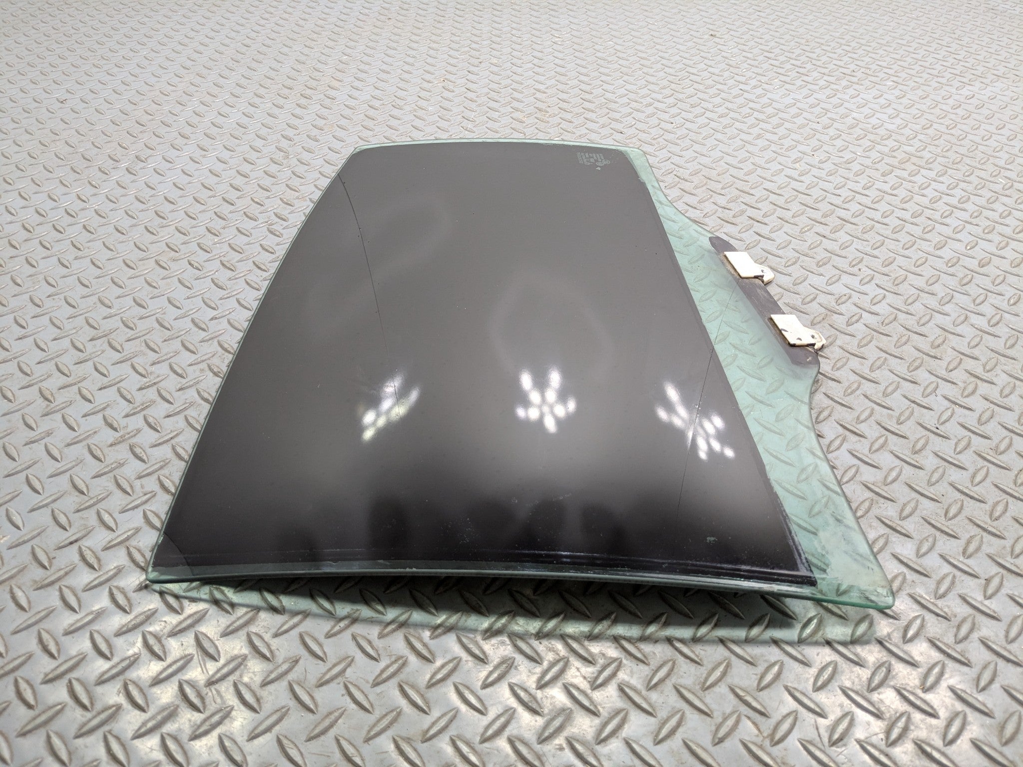 2004 - 2006 ACURA TL OEM DOOR WINDOW GLASS REAR LEFT DRIVER SIDE