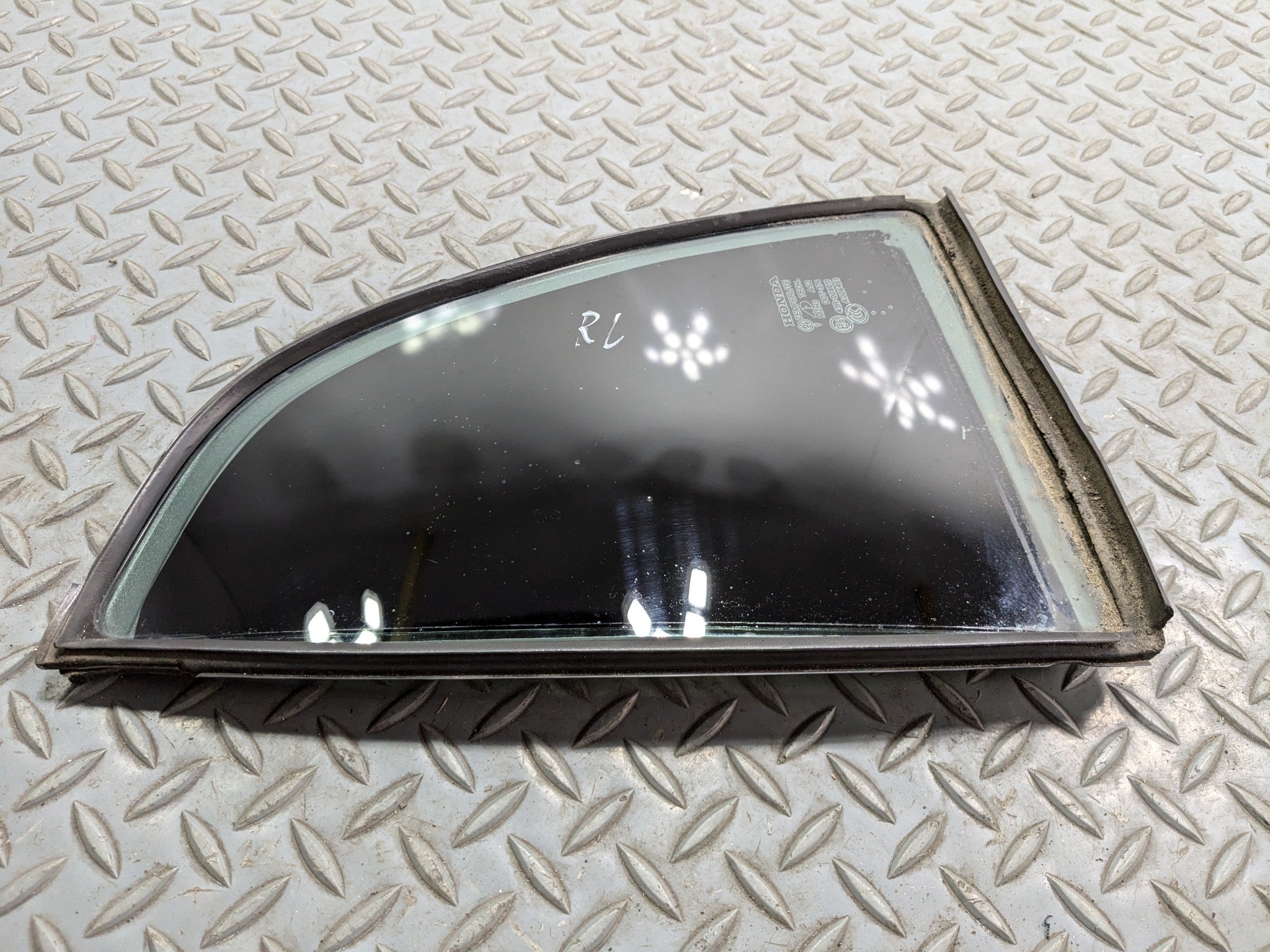 2004 - 2006 ACURA TL OEM QUARTER WINDOW GLASS REAR LEFT DRIVER SIDE