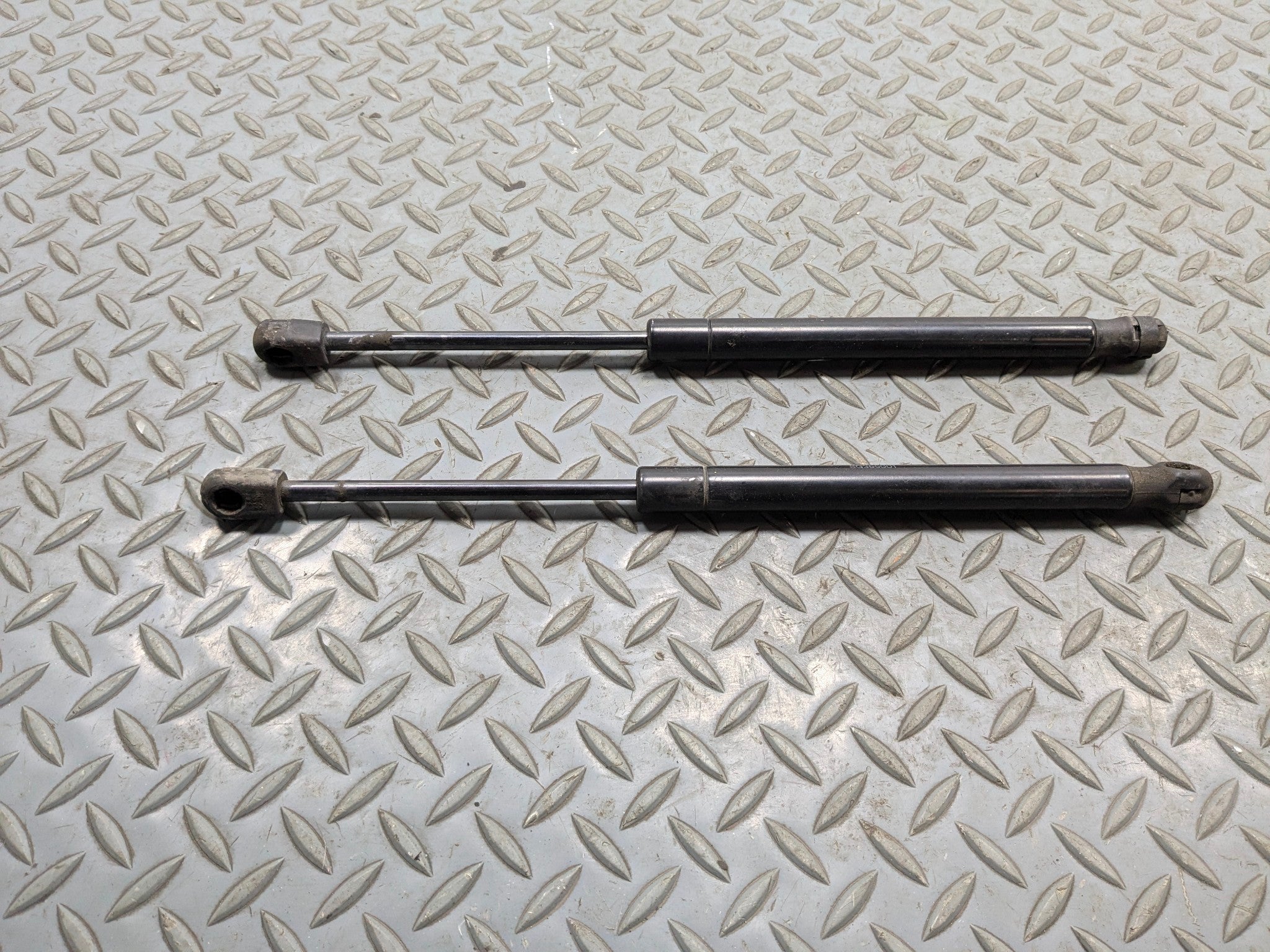 2004 - 2006 ACURA TL OEM HOOD STRUT SHOCK SUPPORT PAIR FRONT LEFT AND RIGHT SIDE