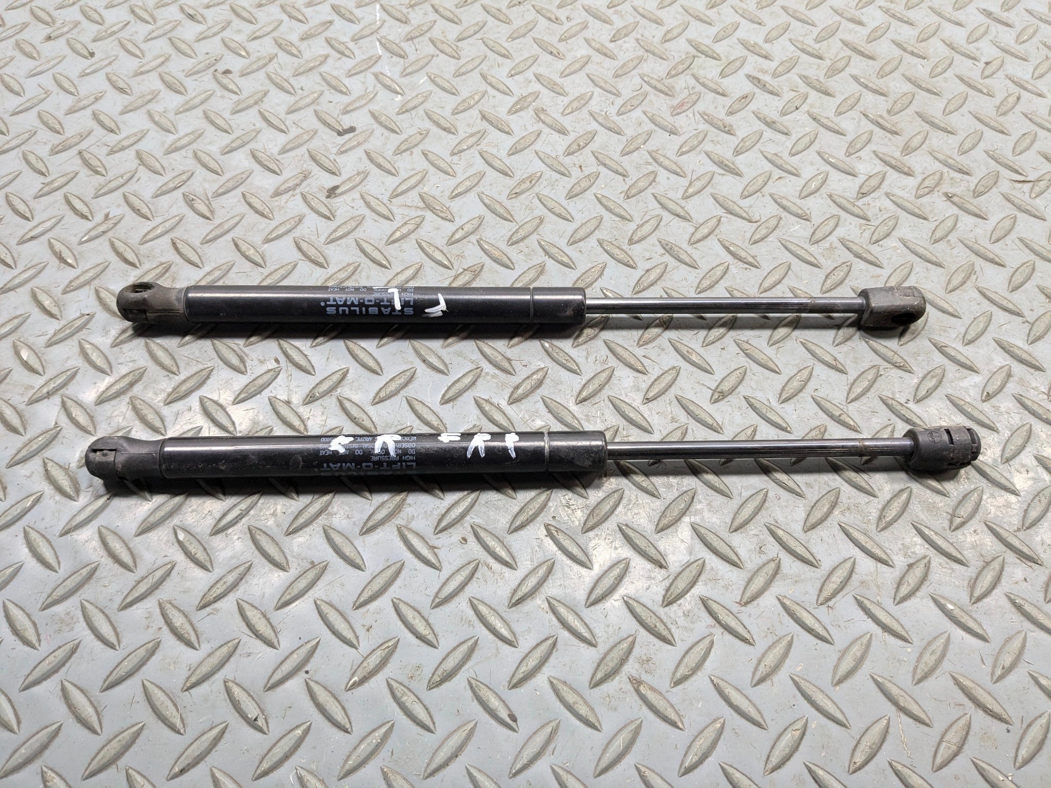 2004 - 2006 ACURA TL OEM HOOD STRUT SHOCK SUPPORT PAIR FRONT LEFT AND RIGHT SIDE