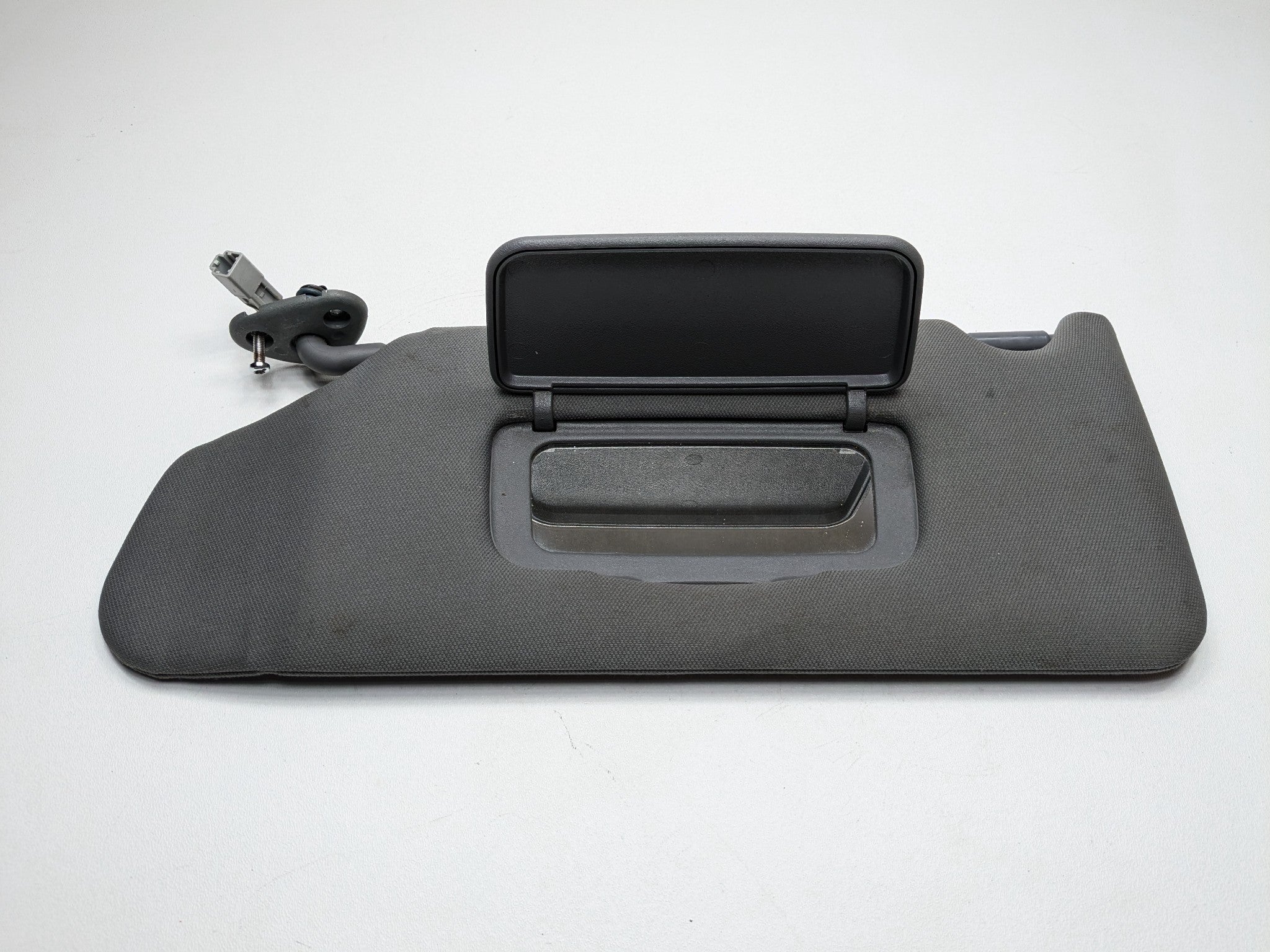 2004 - 2006 ACURA TL OEM SUN VISOR UPPER ROOF FRONT LEFT DRIVER SIDE
