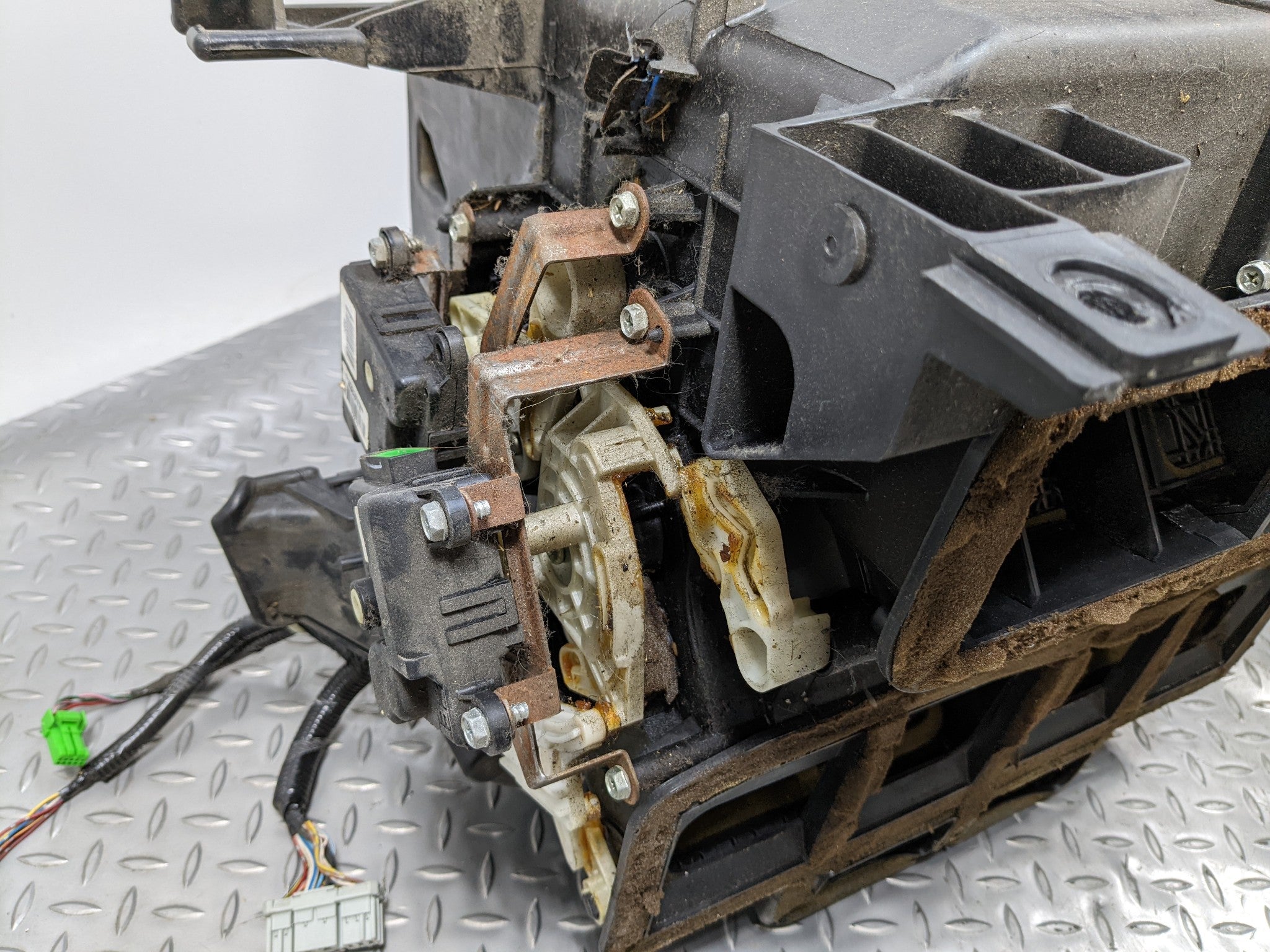 2004 - 2006 ACURA TL OEM AC CLIMATE HEATER BLOWER HOUSING ASSEMBLY